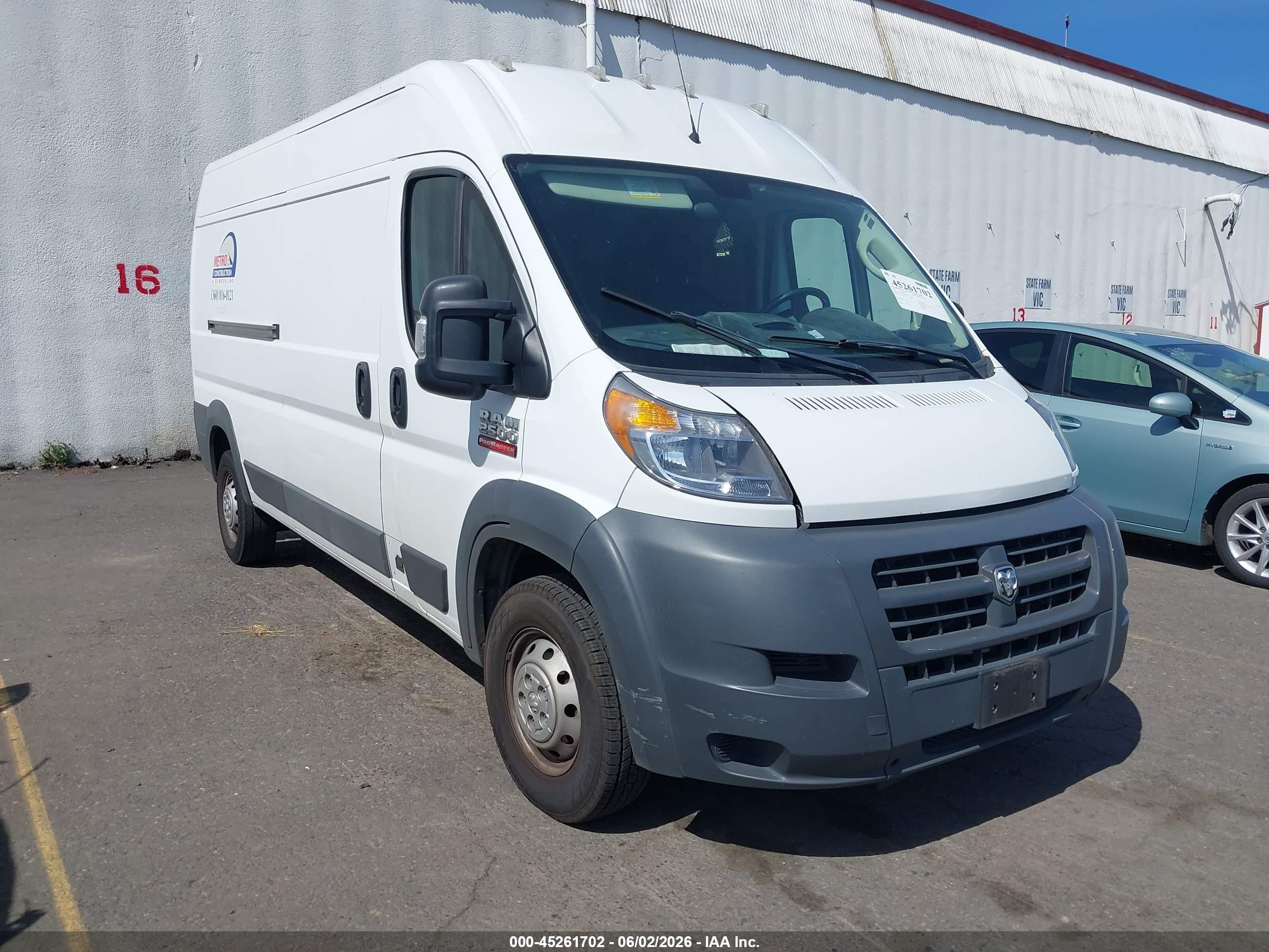 2017 Ram ProMaster Cargo, VIN 3C6TRVDG4HE548617 — Зад
