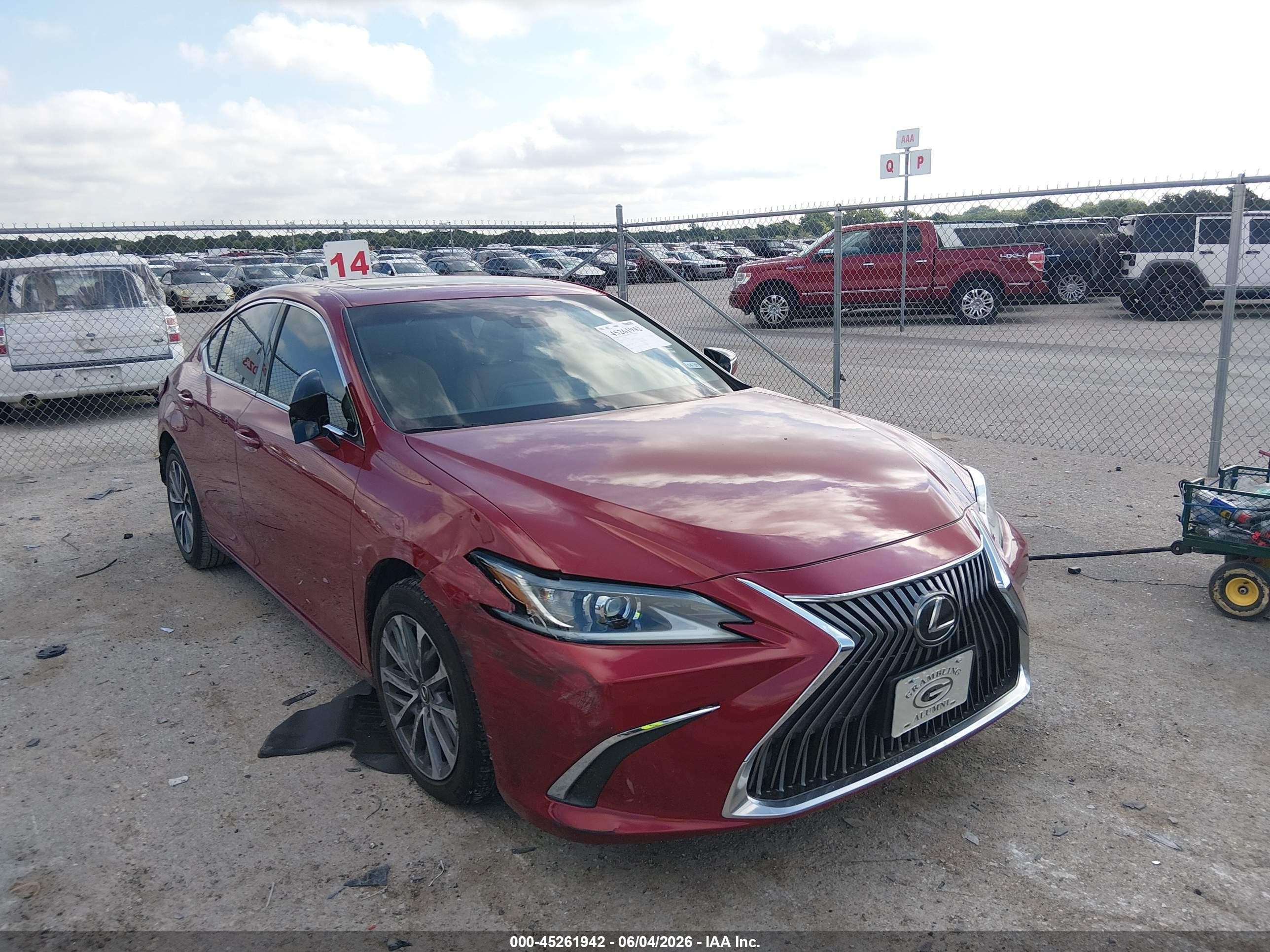 2022 Lexus ES 350, VIN 58ACZ1B12NU114956 — Rear end