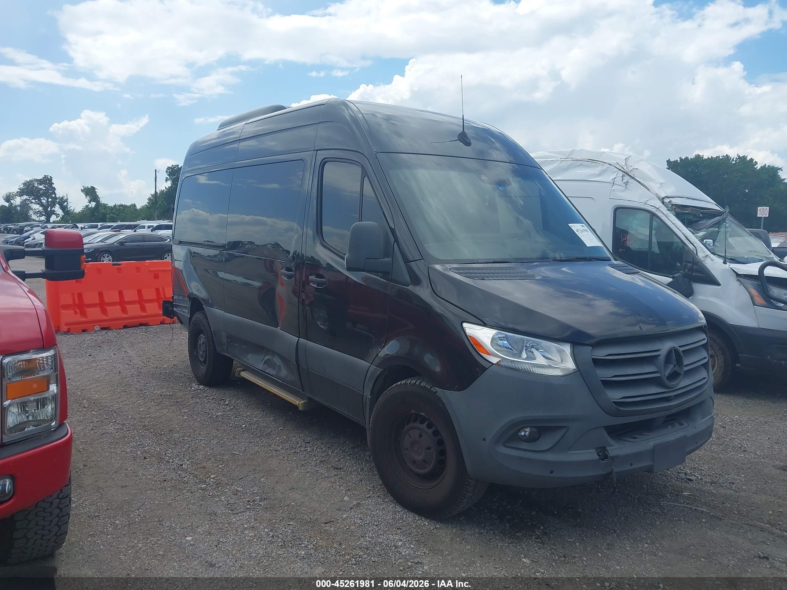 2022 Mercedes-Benz Sprinter, VIN W1Z4DFHY0NT095790 — Side