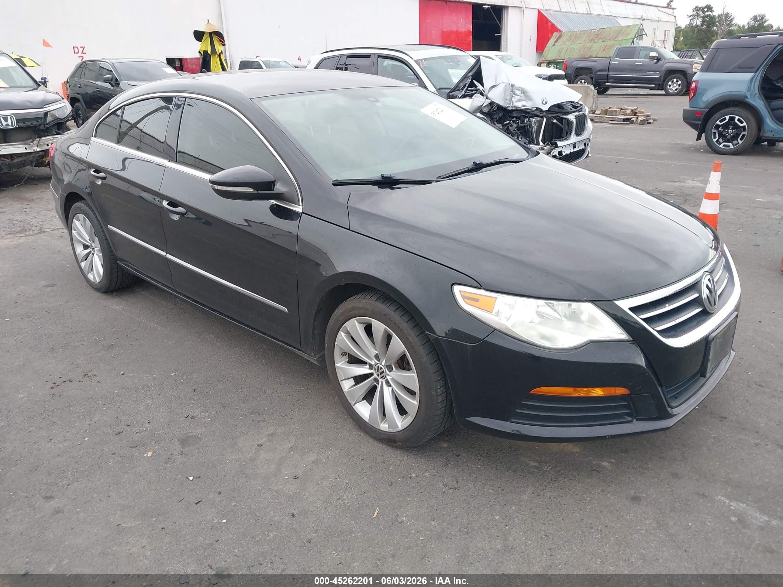 2011 Volkswagen CC Sport, VIN WVWNP7AN2BE728431 — Side