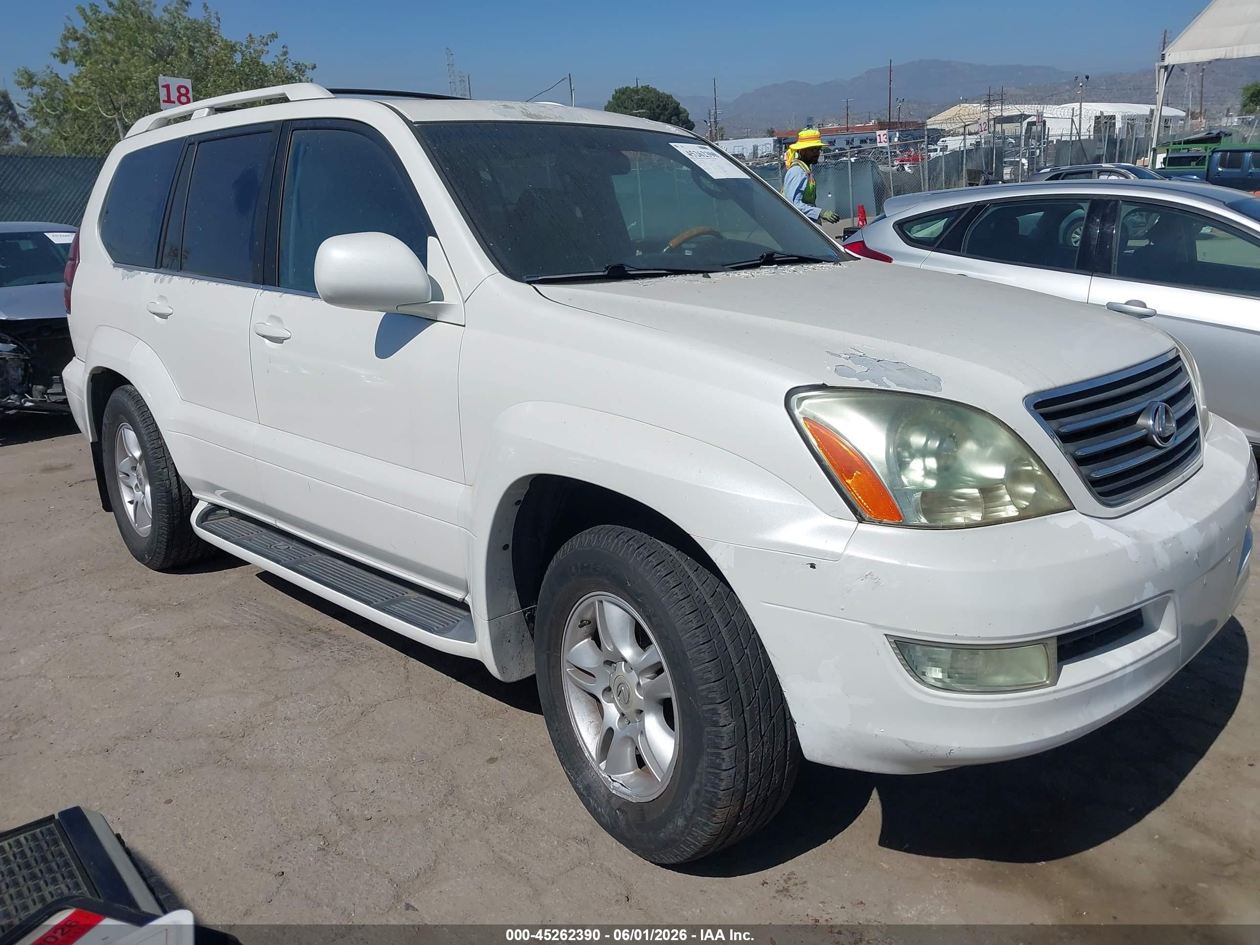 2006 Lexus GX 470, VIN JTJBT20X360096575 — Rear end