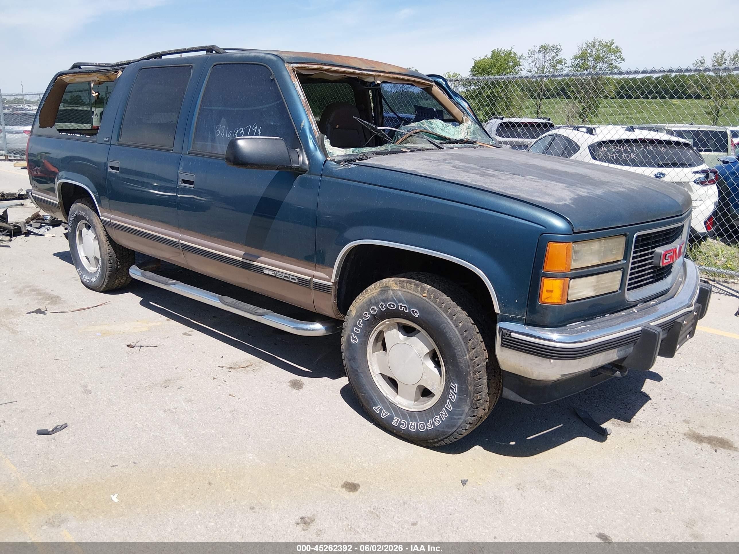 1994 GMC Suburban, VIN 1GKFK16K0RJ762338 — Roof