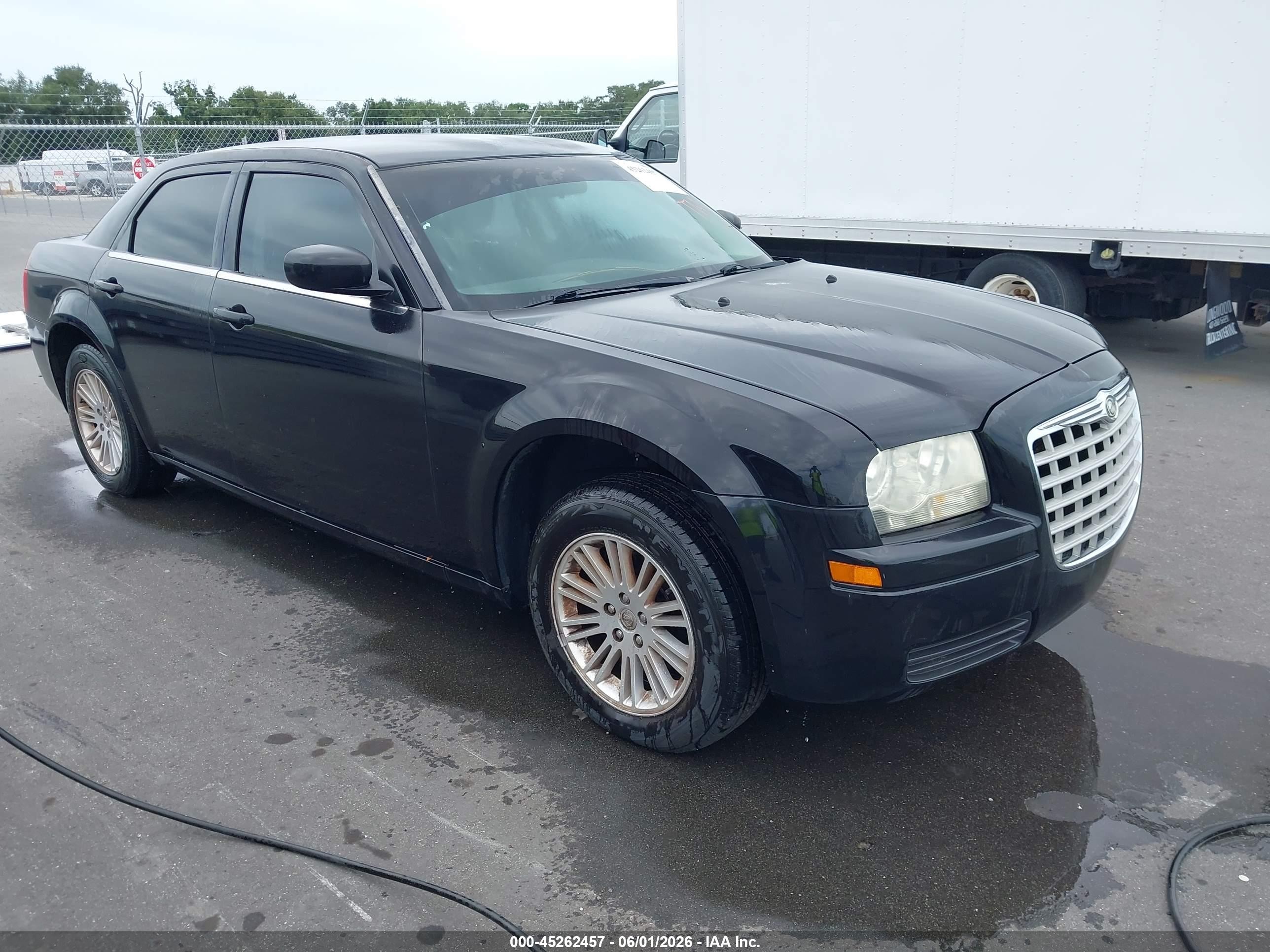 2009 Chrysler 300 LX, VIN 2C3KA43D49H505547 — Обычный износ