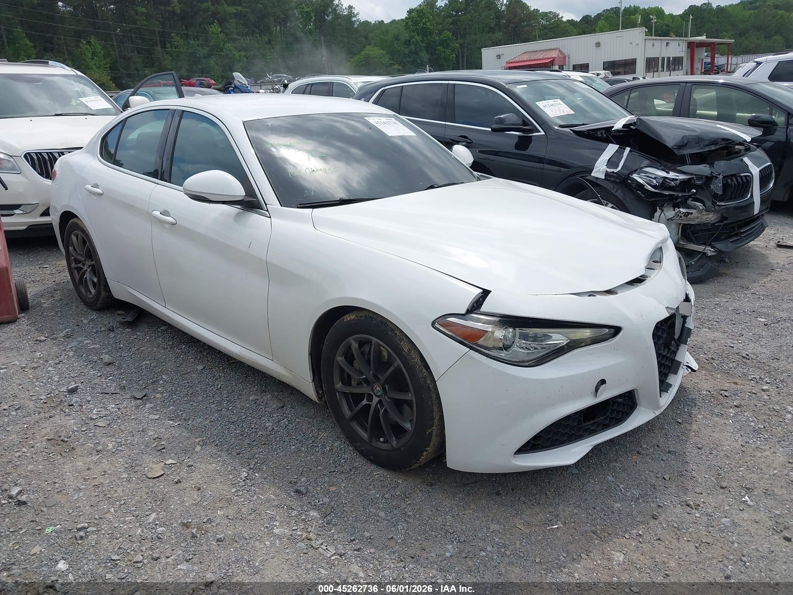 2019 Alfa Romeo Giulia, VIN ZARFAMAN6K7609649 — Front end