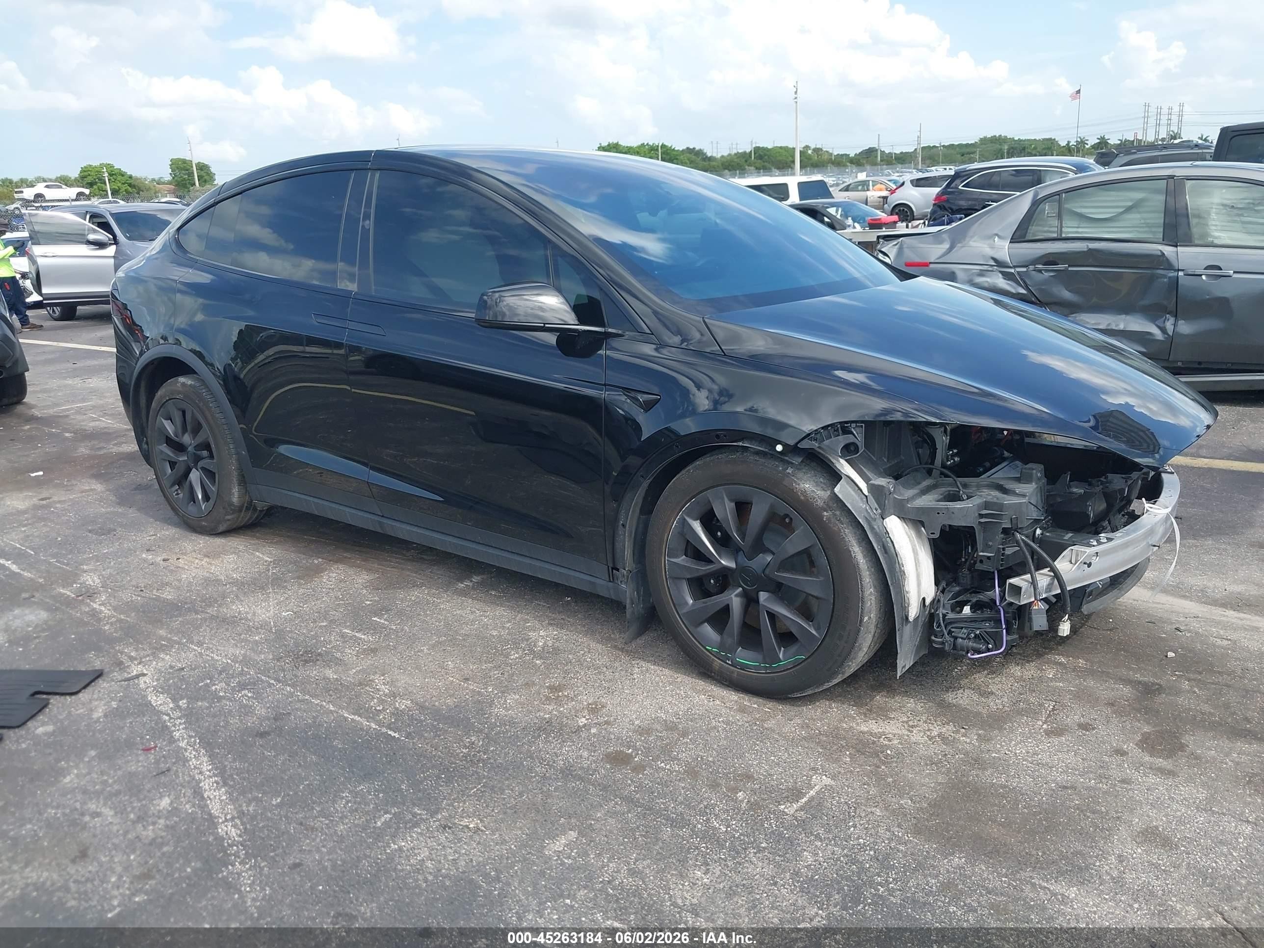 2024 Tesla Model X, VIN 7SAXCDE56RF460007 — Front end