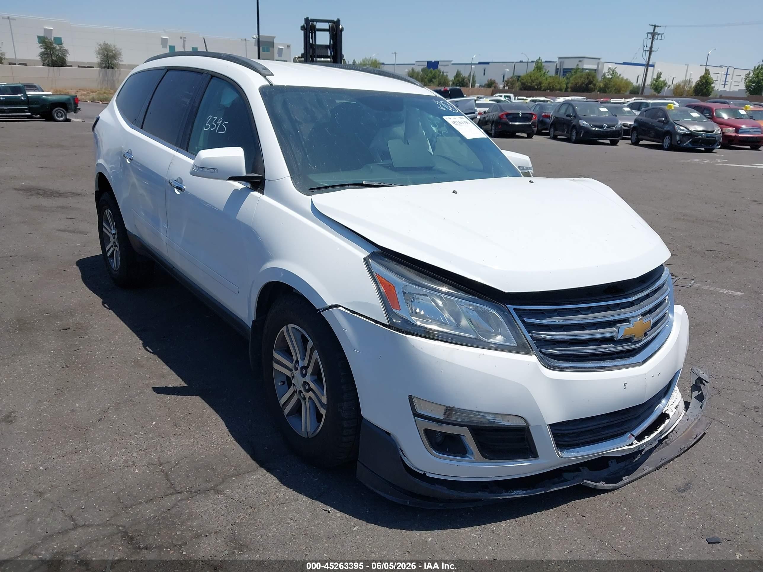 2017 Chevrolet Traverse LT, VIN 1GNKRHKD0HJ138311 — Front end