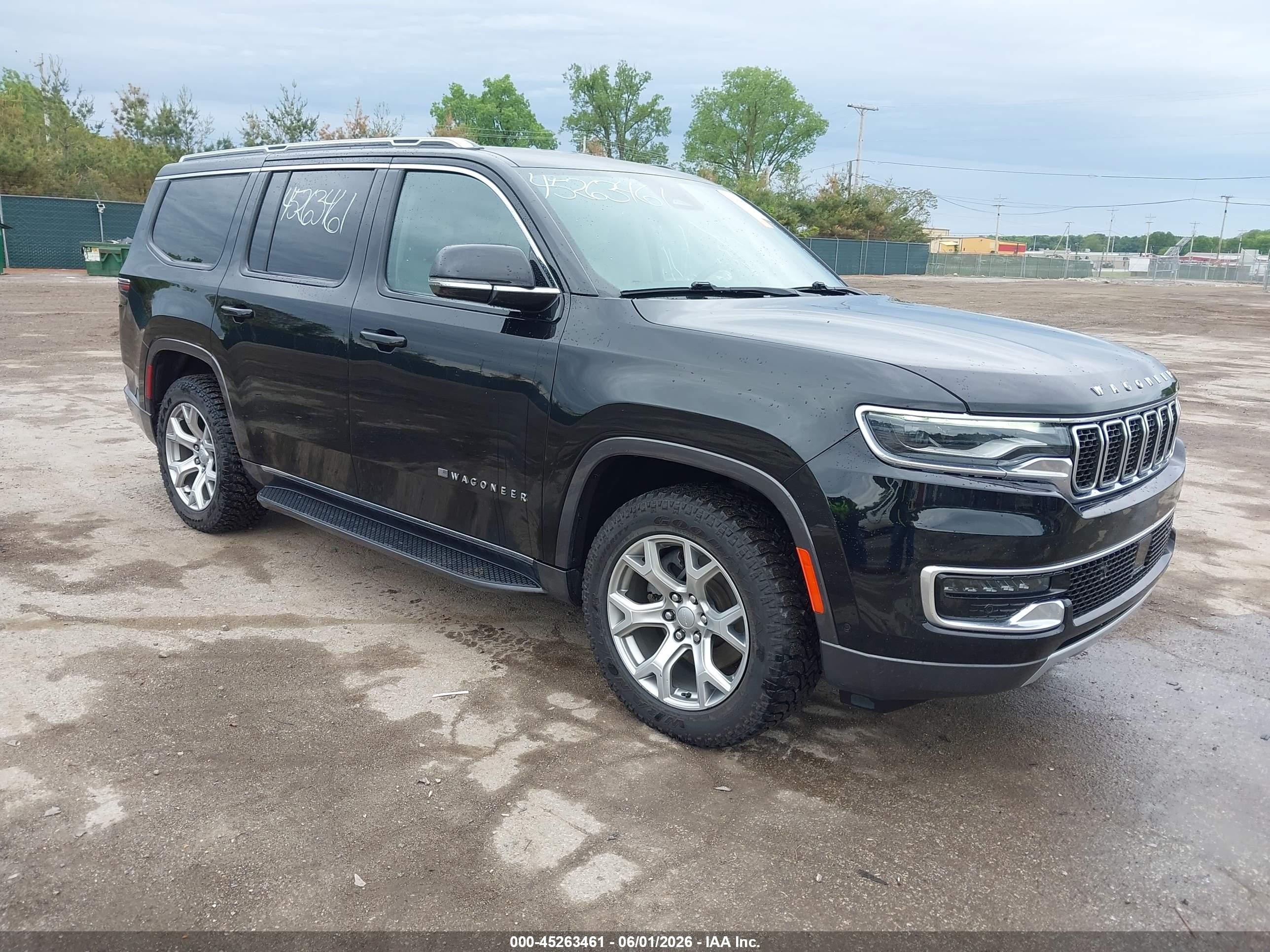 2022 Jeep Wagoneer Series II, VIN 1C4SJVBT9NS134477 — Бок