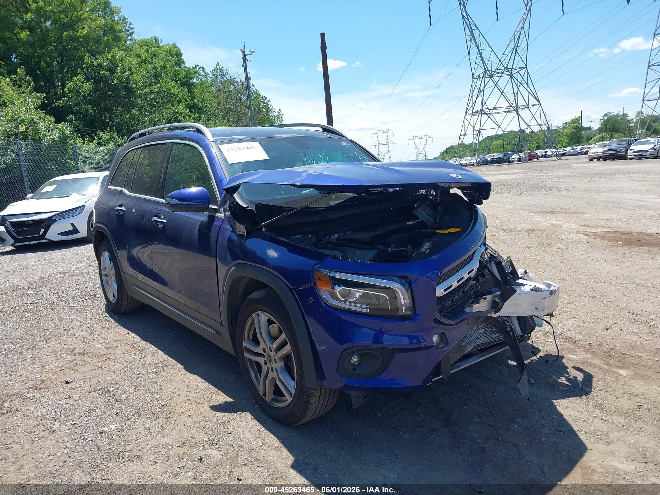 2021 Mercedes-Benz GLB 250, VIN W1N4M4HBXMW157338 — Front end