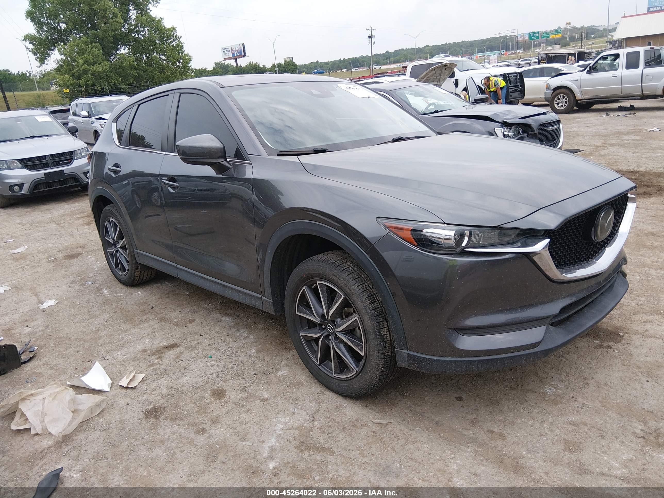 2018 Mazda CX-5 Touring, VIN JM3KFACM6J0467329 — Rear end