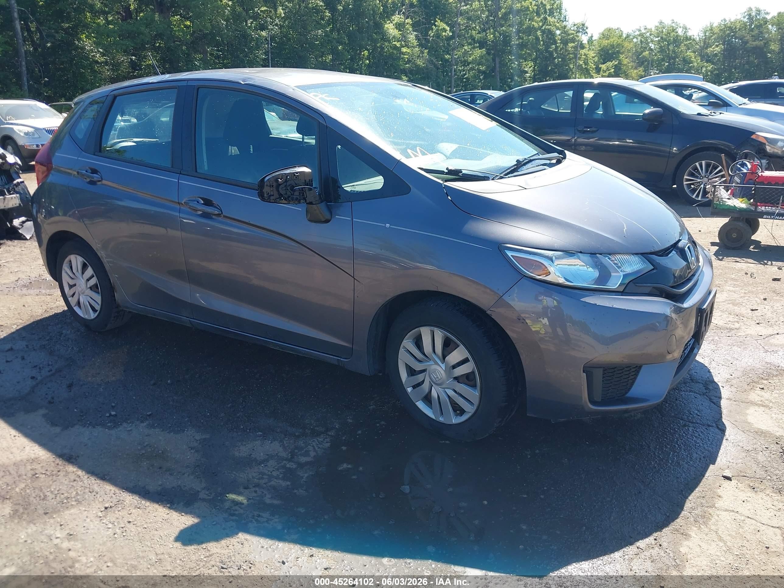 2015 Honda Fit LX, VIN 3HGGK5H51FM733297 — Front end