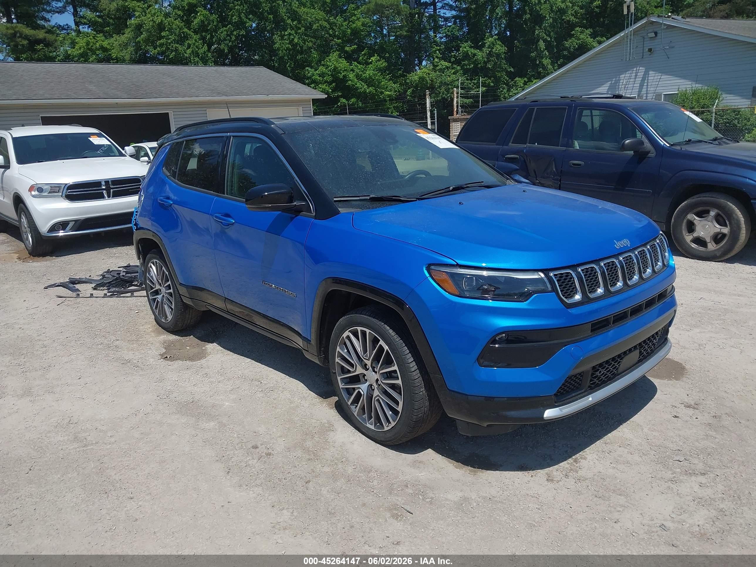 2024 Jeep Compass Limited, VIN 3C4NJDCN3RT589711 — Rear end