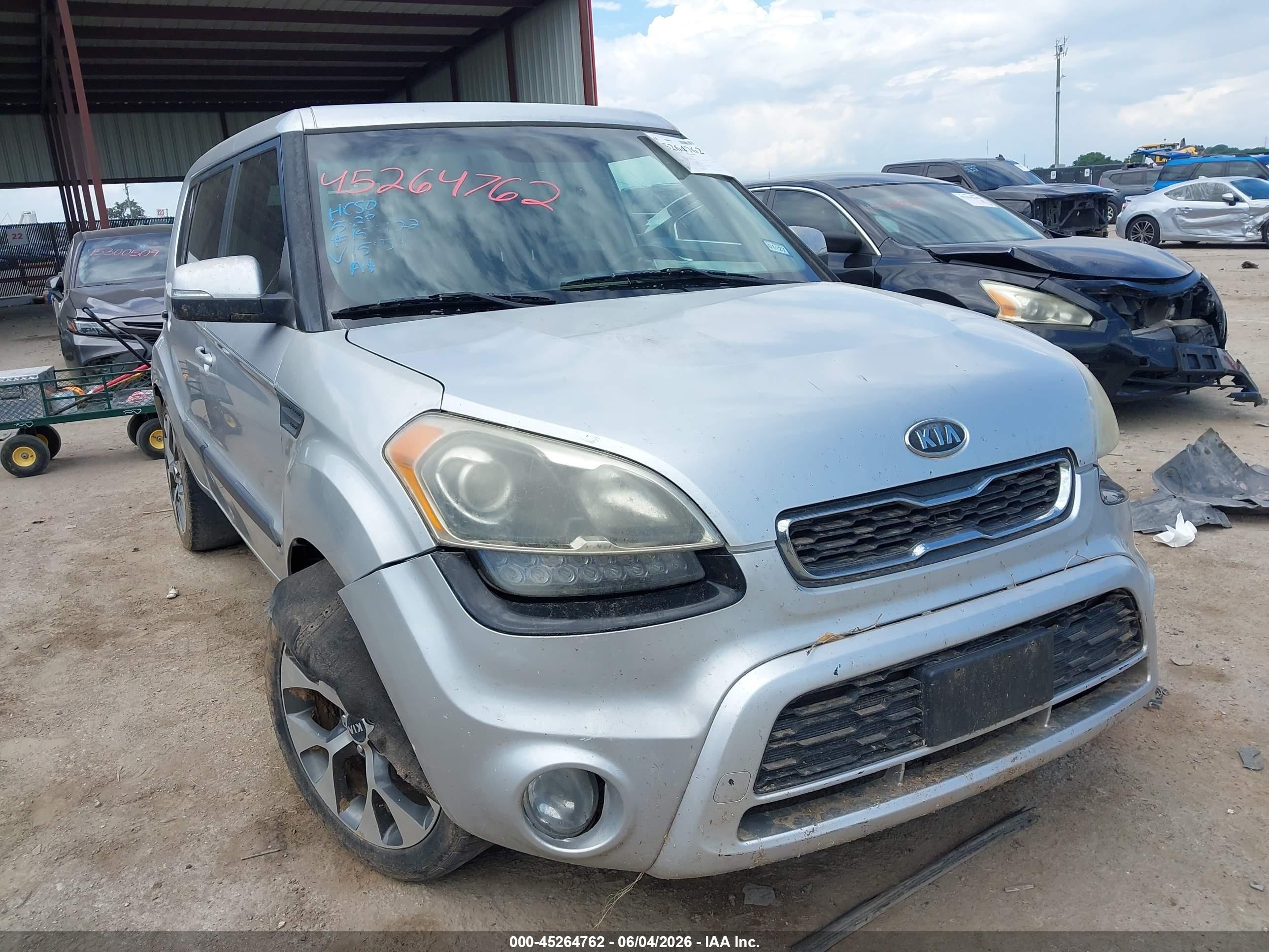 2012 Kia Soul +, VIN KNDJT2A65C7415854 — Front end