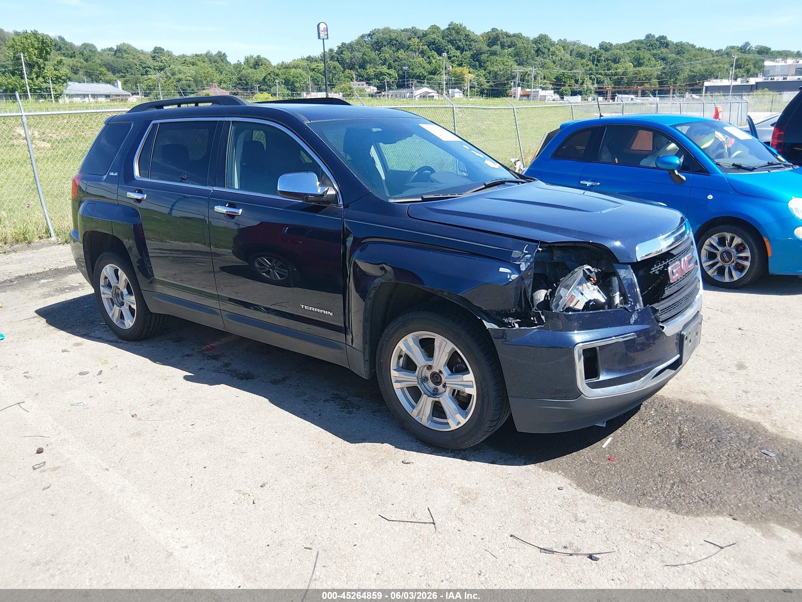 2016 GMC Terrain SLE, VIN 2GKFLTE37G6223826 — Front end