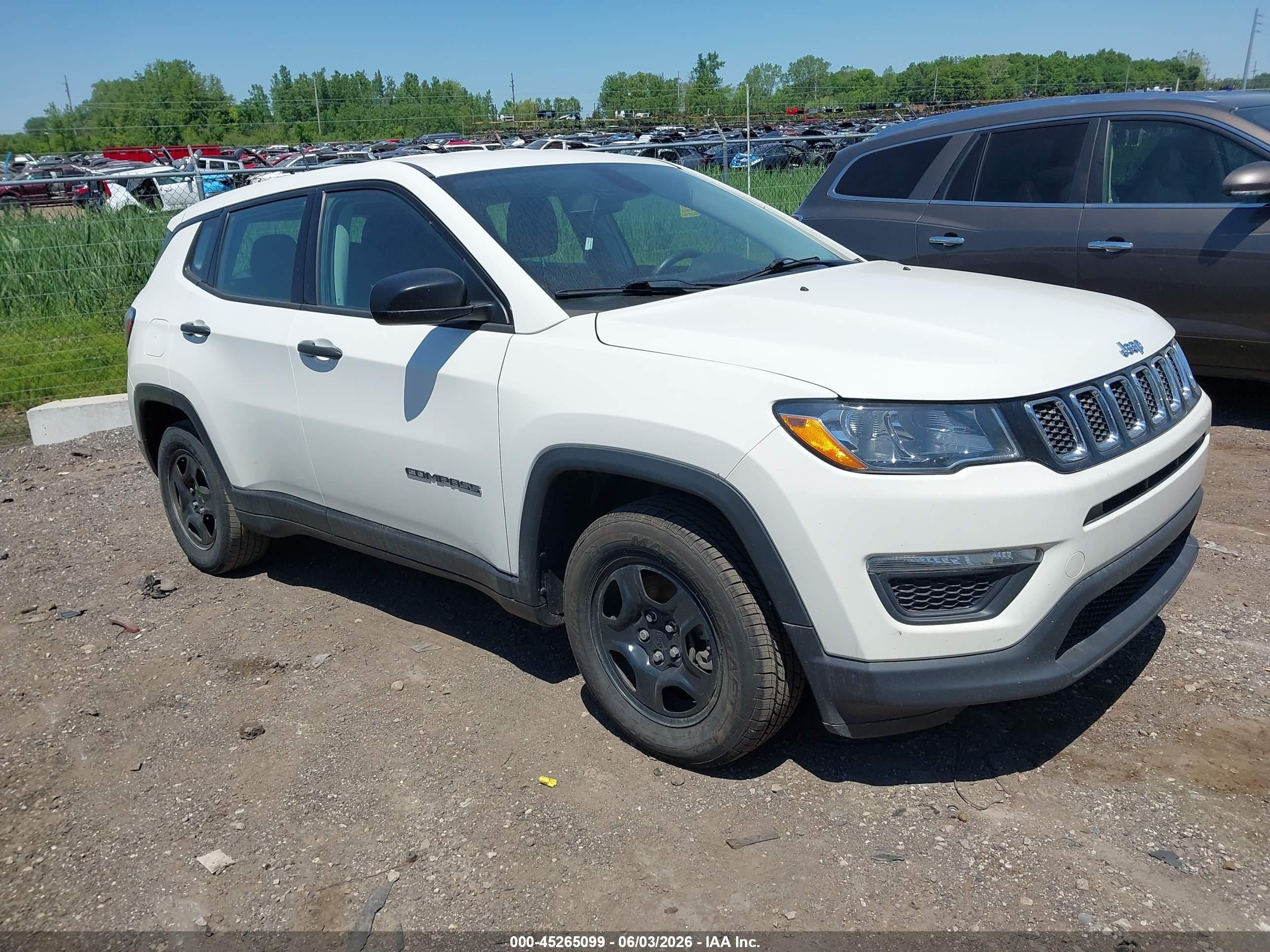 2019 Jeep Compass Sport, VIN 3C4NJCAB2KT715355 — Электрика