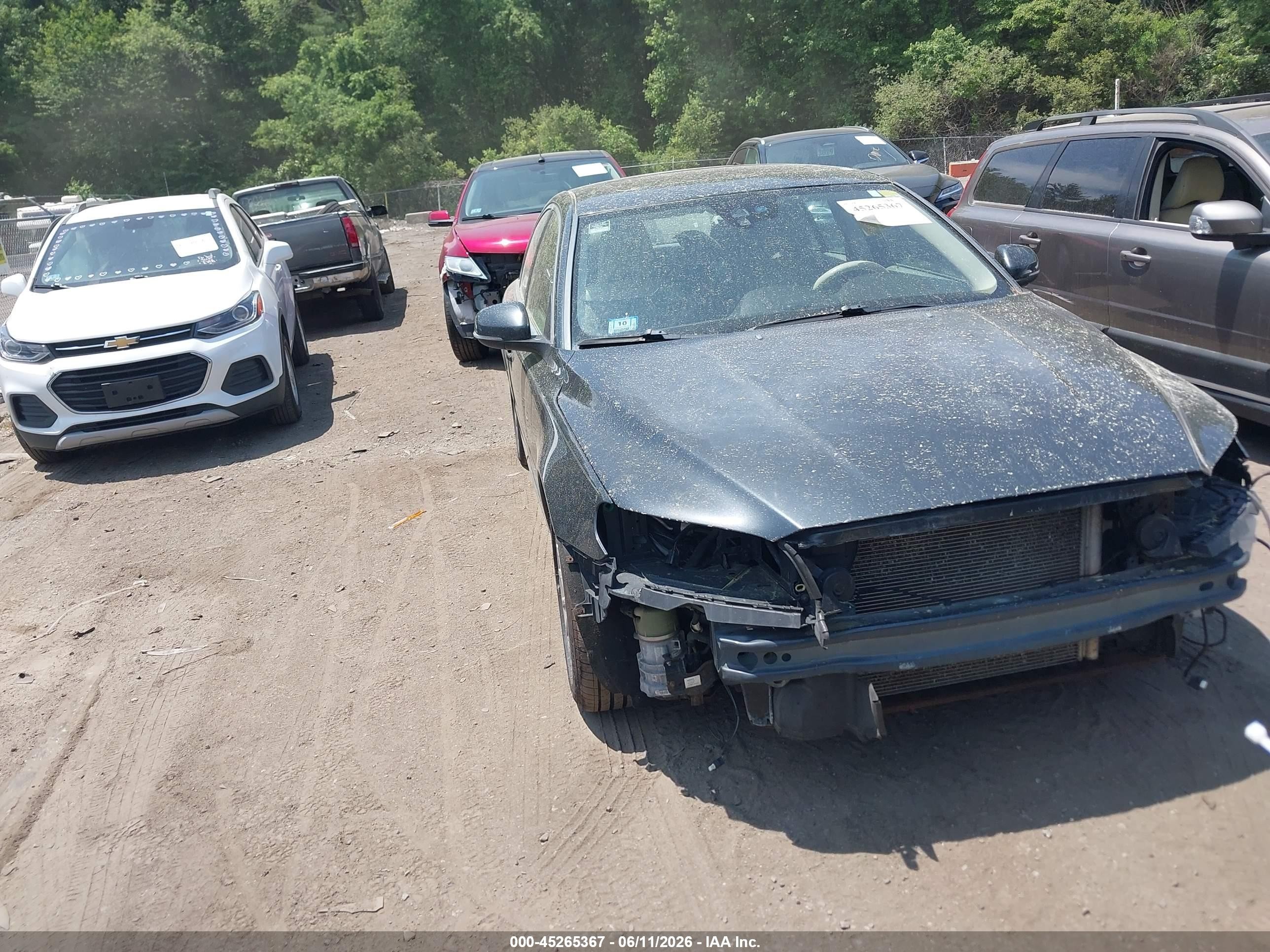 2012 Volvo S80 3.2L, VIN YV1952AS5C1158203 — Перед