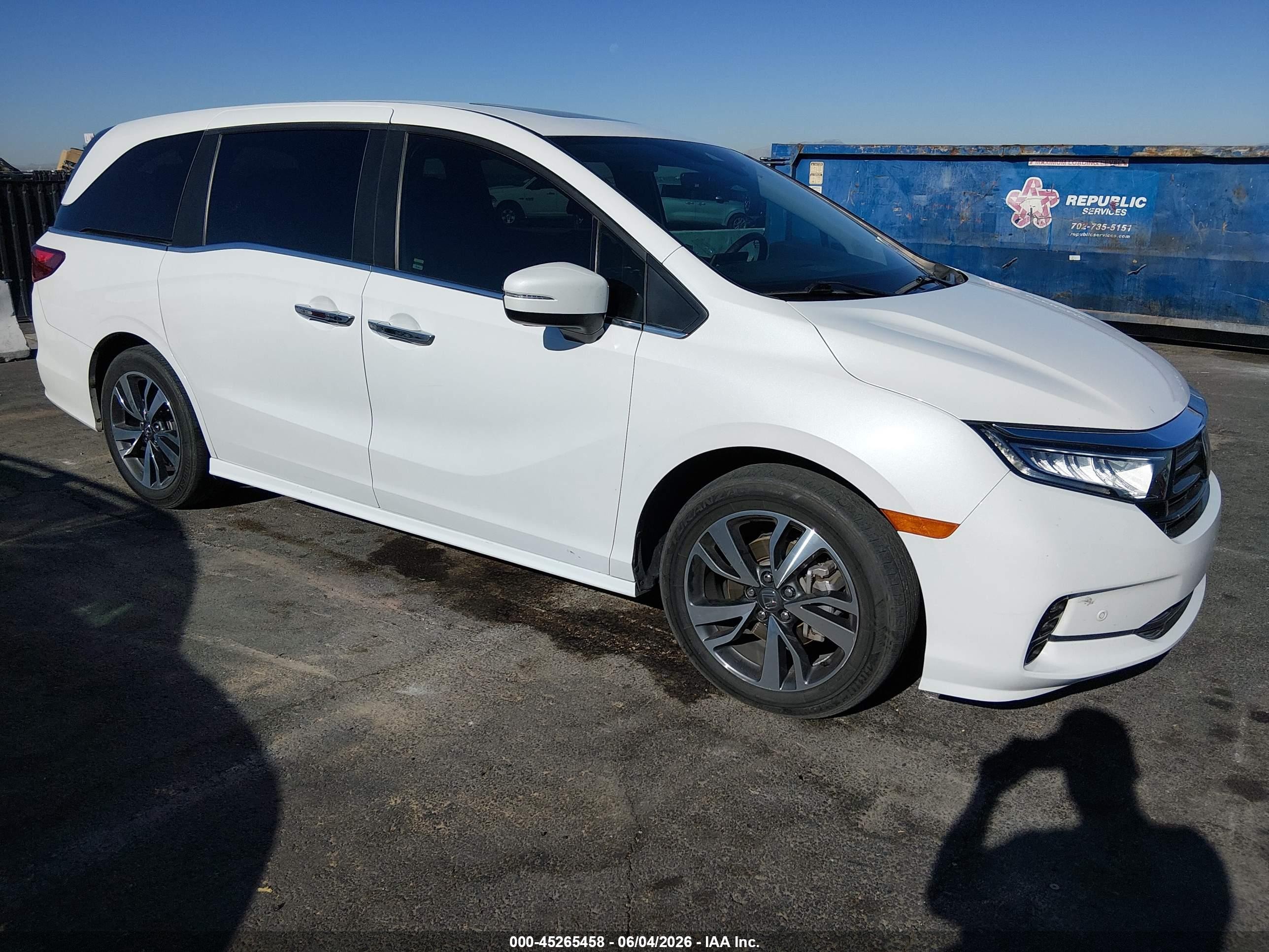 2024 Honda Odyssey Touring, VIN 5FNRL6H84RB021105 — Undercarriage