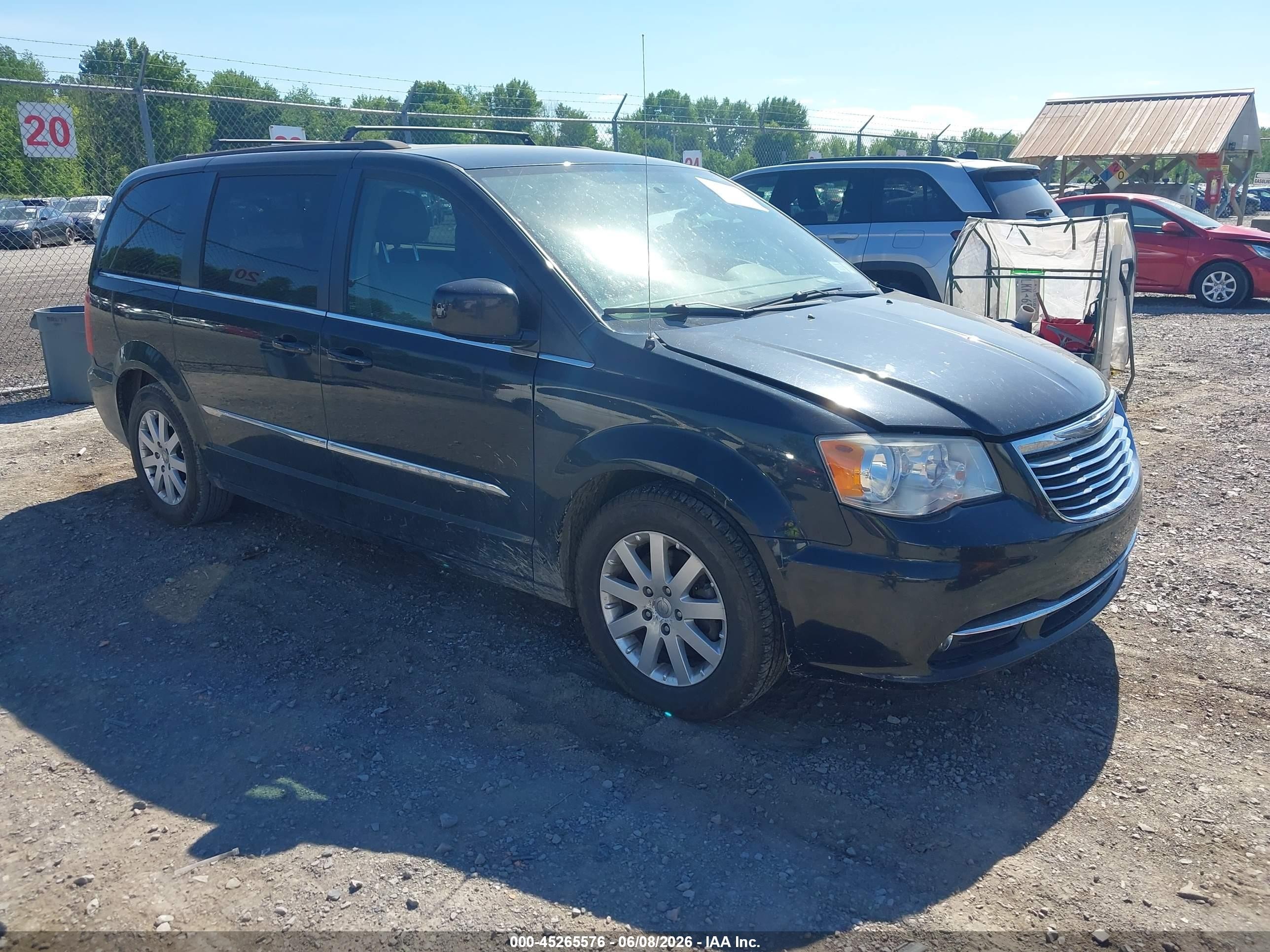 2014 Chrysler Town & Country Touring, VIN 2C4RC1BG0ER438884 — Not stated