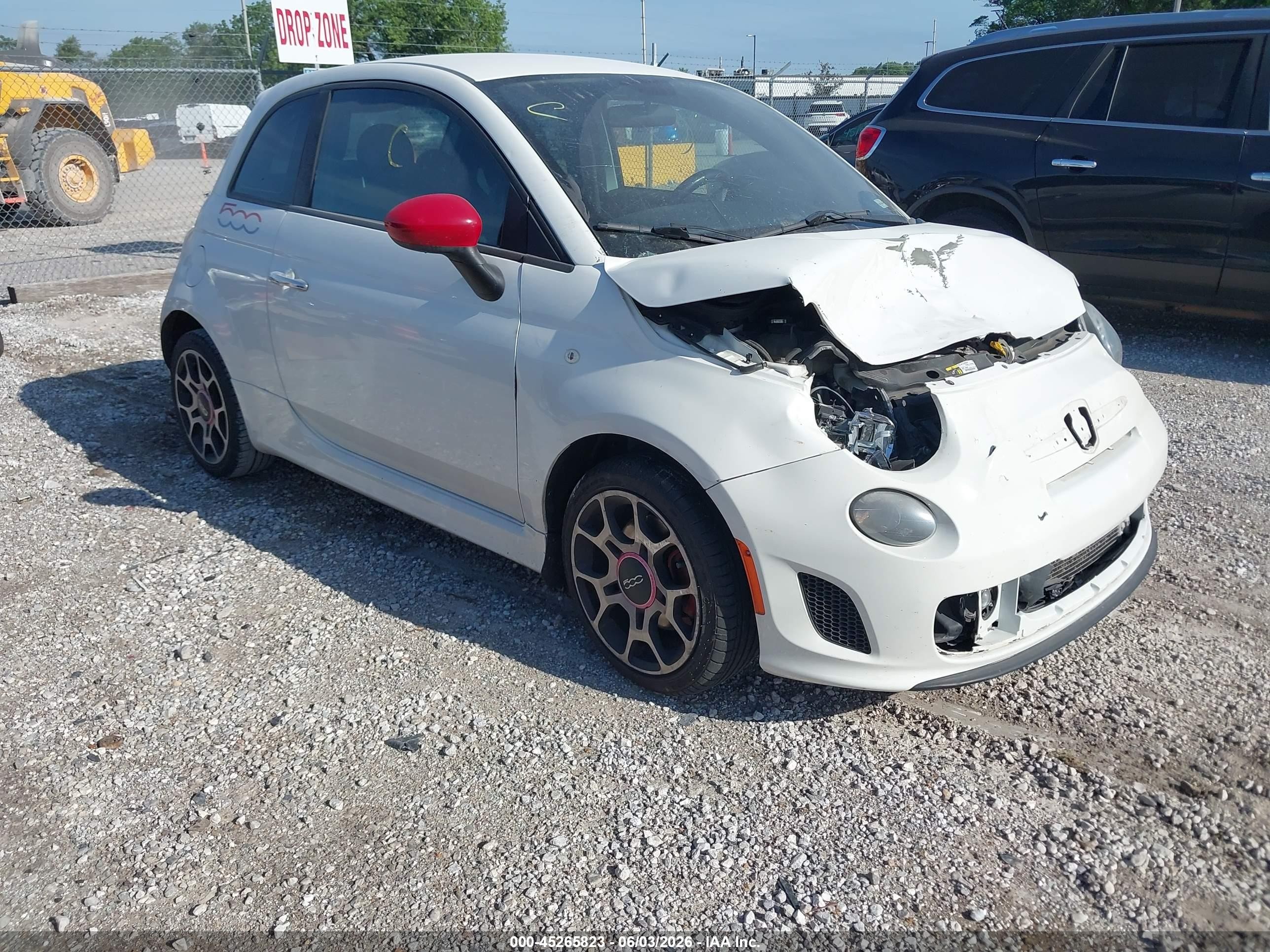 2015 FIAT 500 Turbo, VIN 3C3CFFHH0FT690129 — Front end