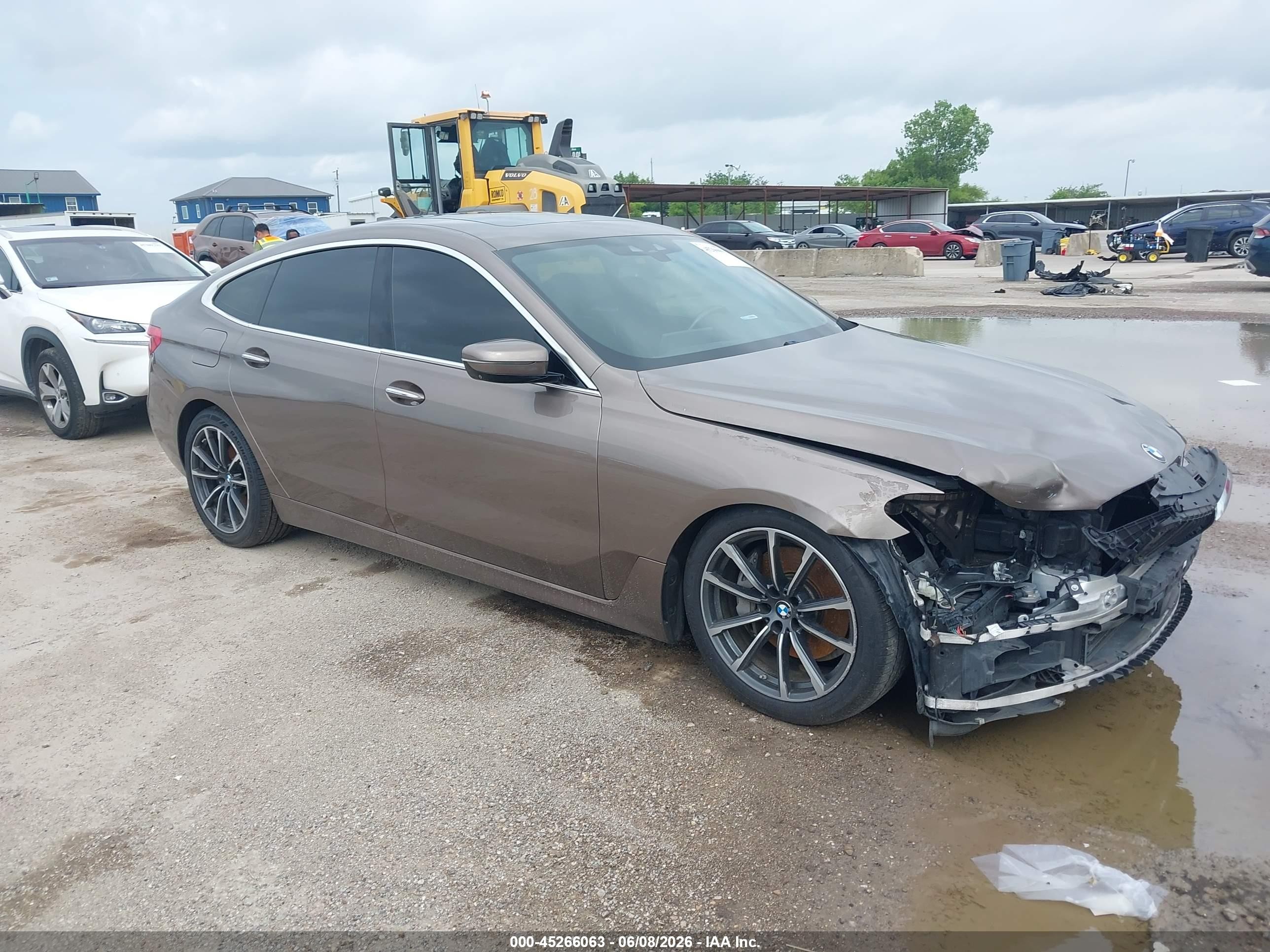 2018 BMW 6 Series 640i xDrive, VIN WBAJV6C59JBC99557 — Front end