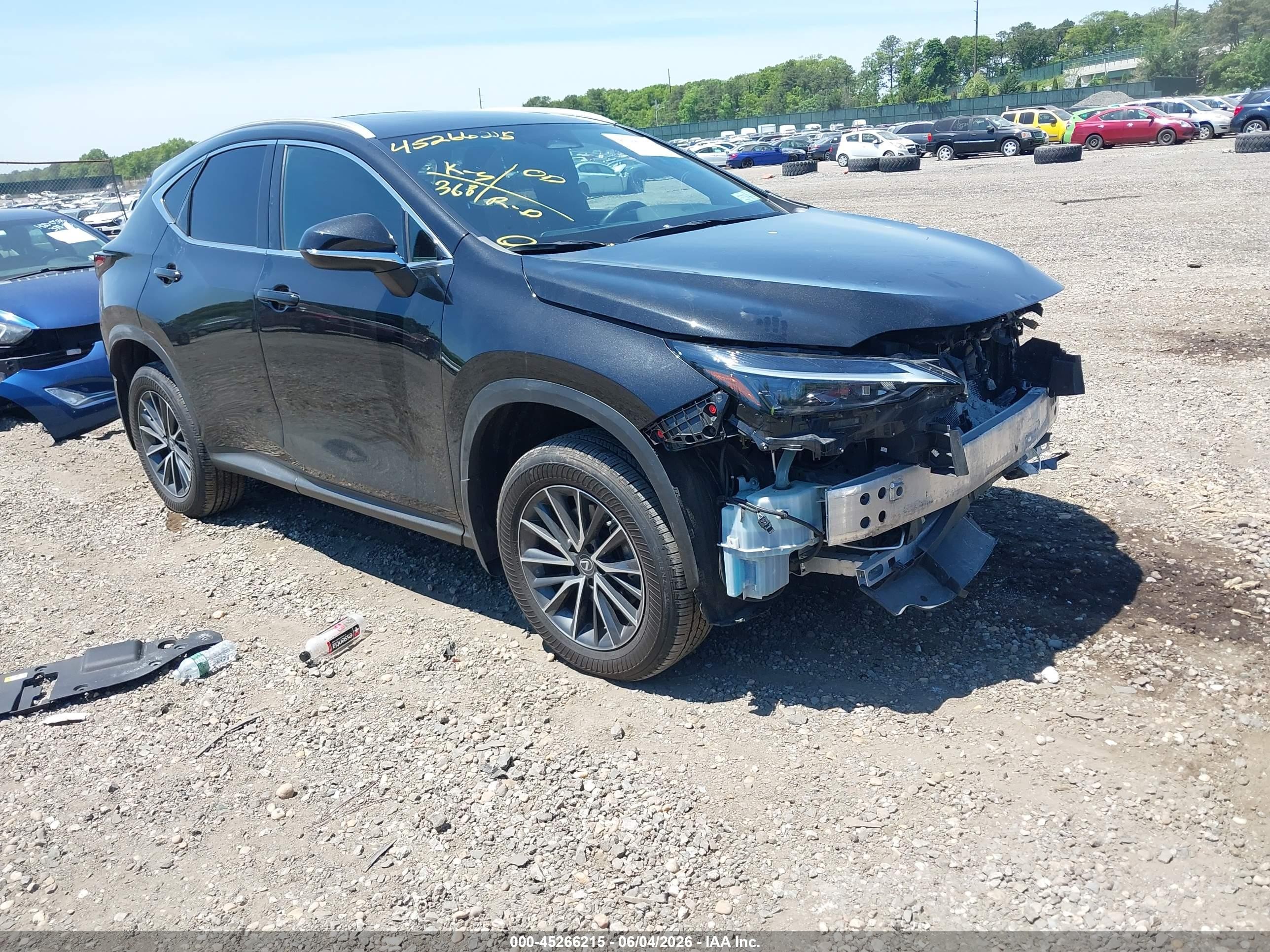 2023 Lexus NX 350 Premium, VIN 2T2GGCEZ7PC025945 — Перед