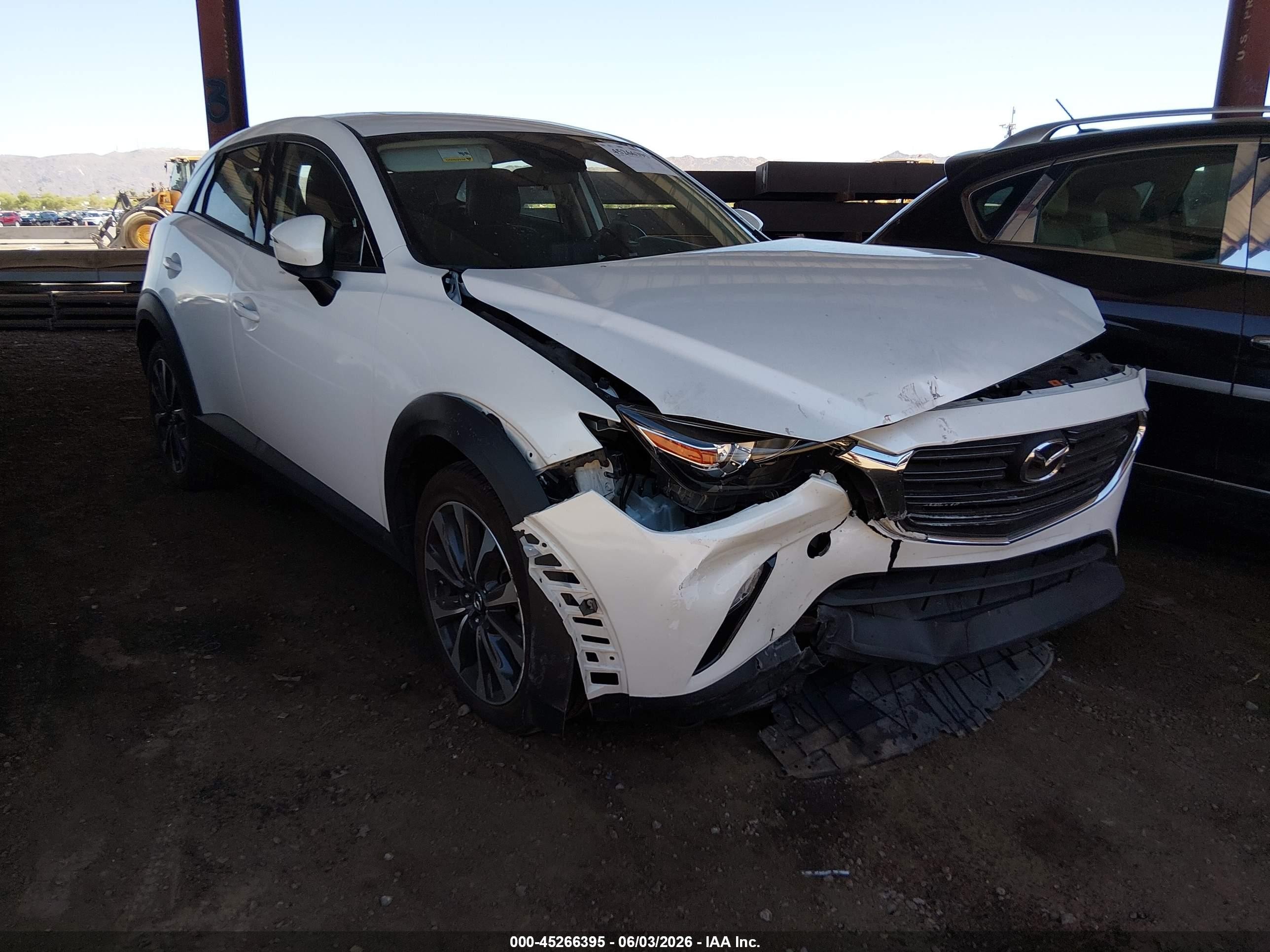 2019 Mazda CX-3 Touring, VIN JM1DKFC74K1417058 — Front end