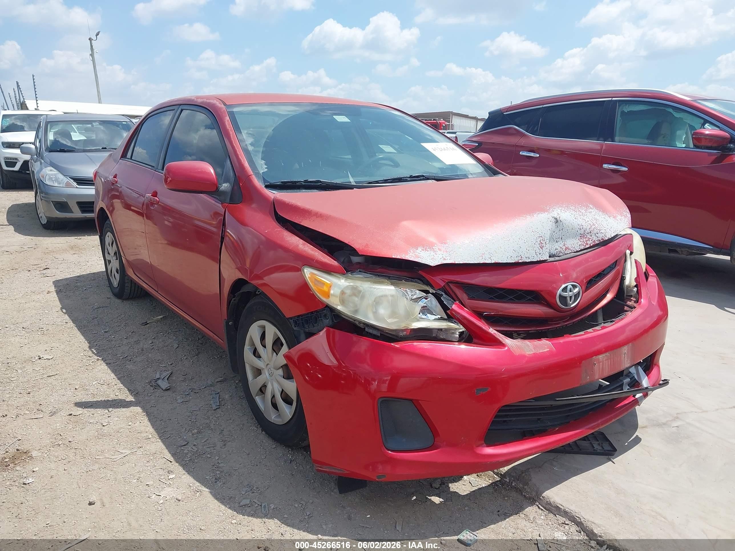 2011 Toyota Corolla LE, VIN JTDBU4EE2BJ107105 — Front end
