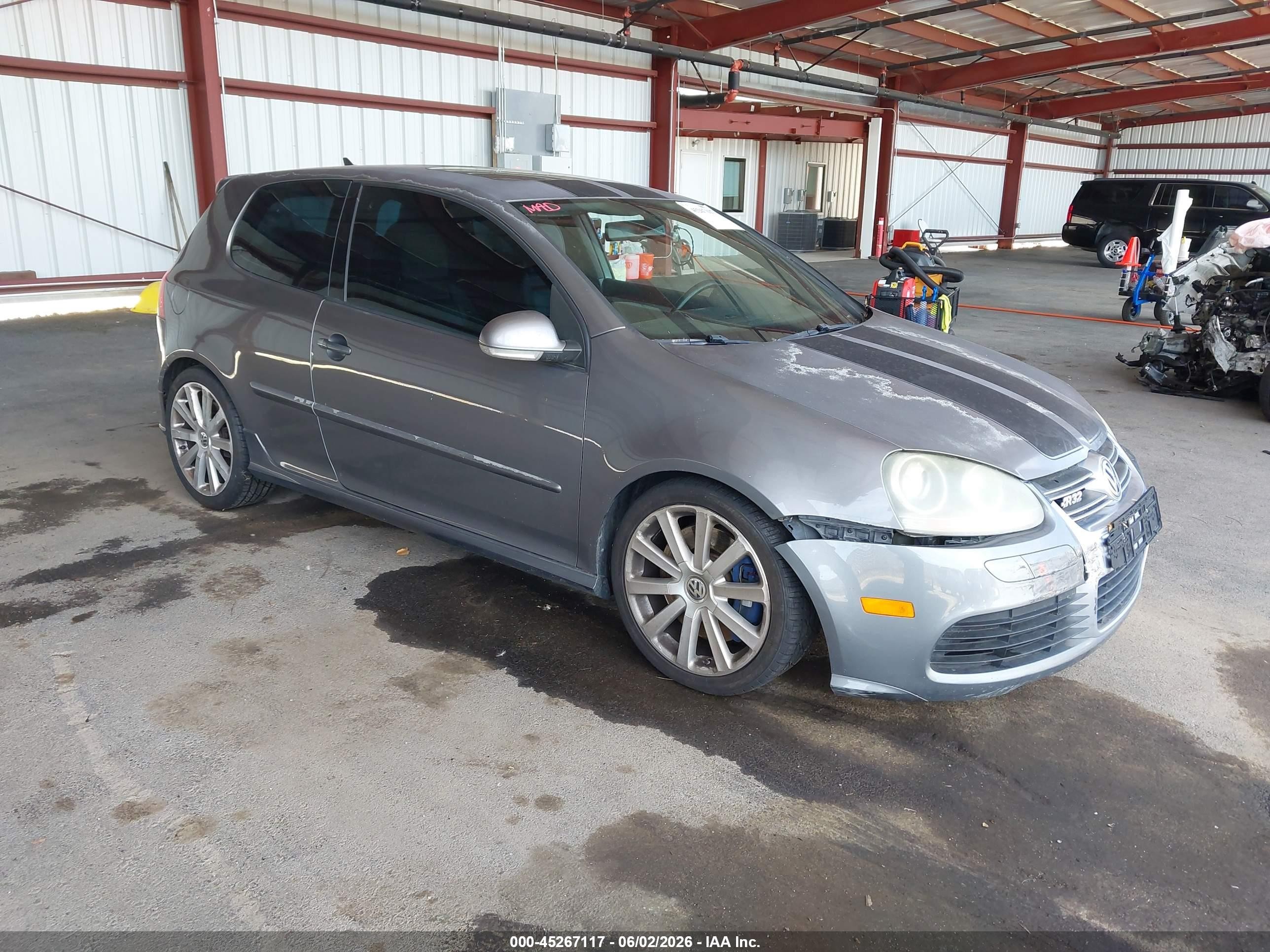 2008 Volkswagen R32, VIN WVWKC71K18W186987 — Normal wear