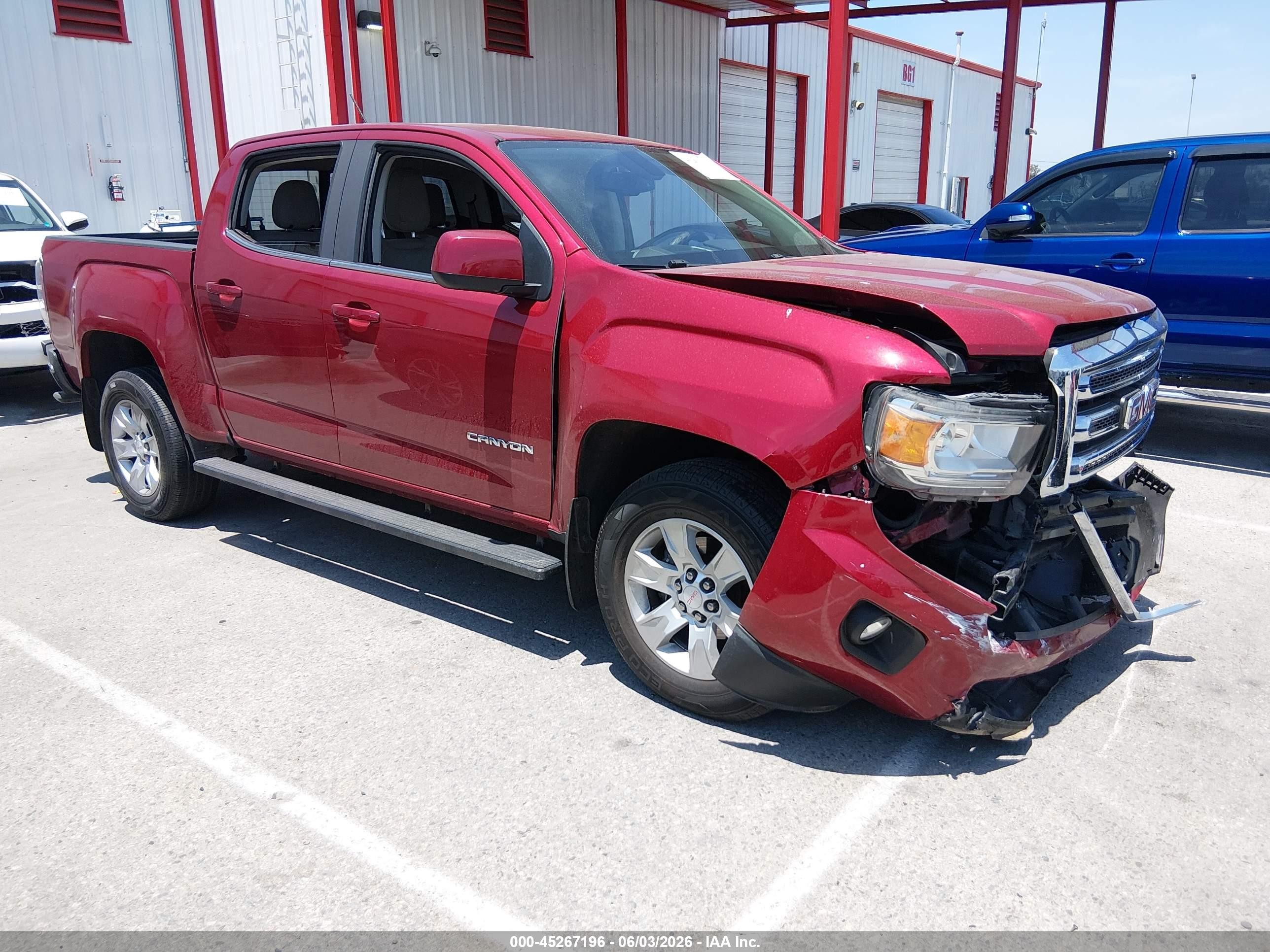 2018 GMC Canyon 2WD SLE, VIN 1GTG5CEN1J1220118 — Front end