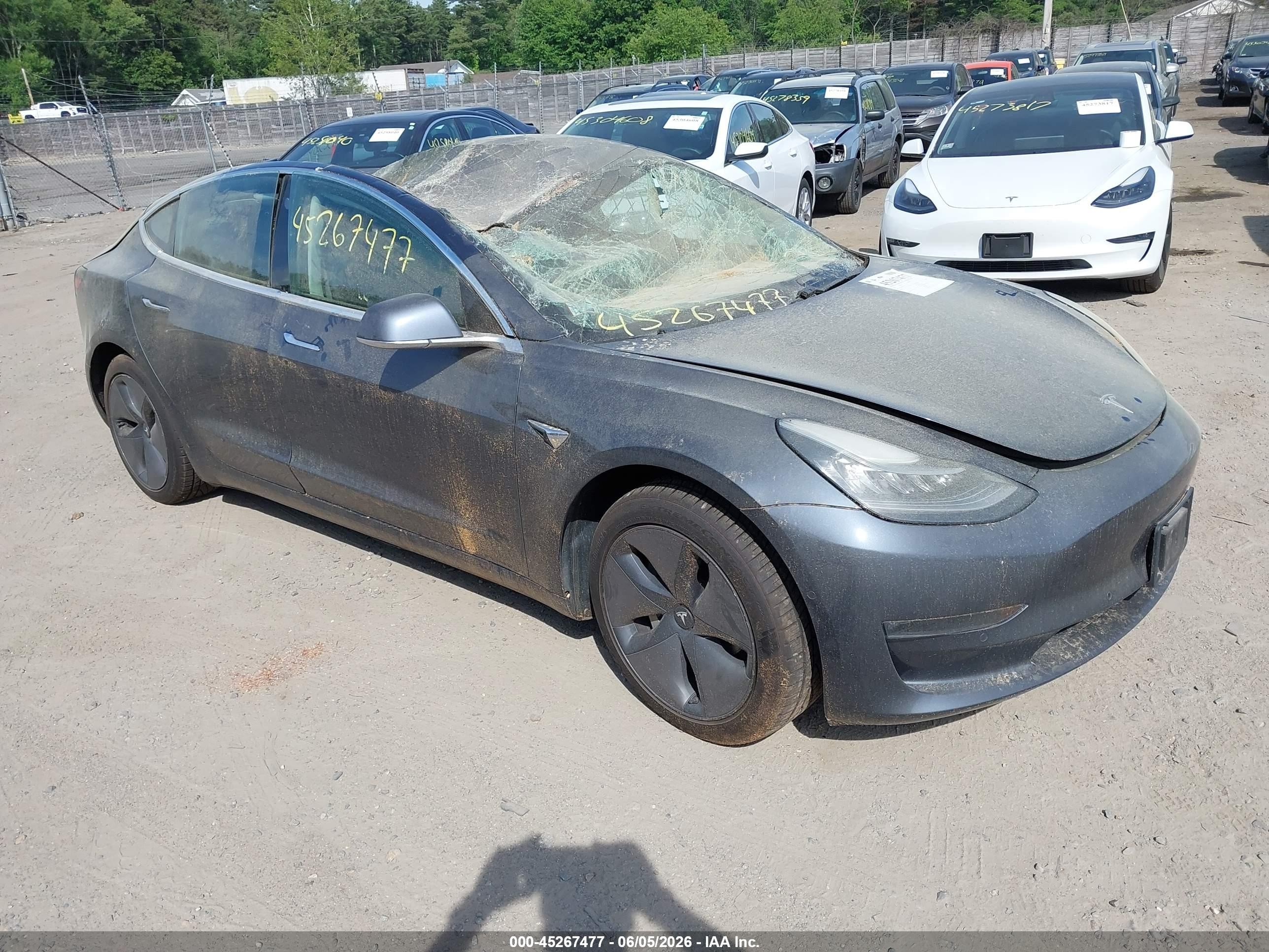 2018 Tesla Model 3 Long Range Battery, VIN 5YJ3E1EB0JF054349 — Roof