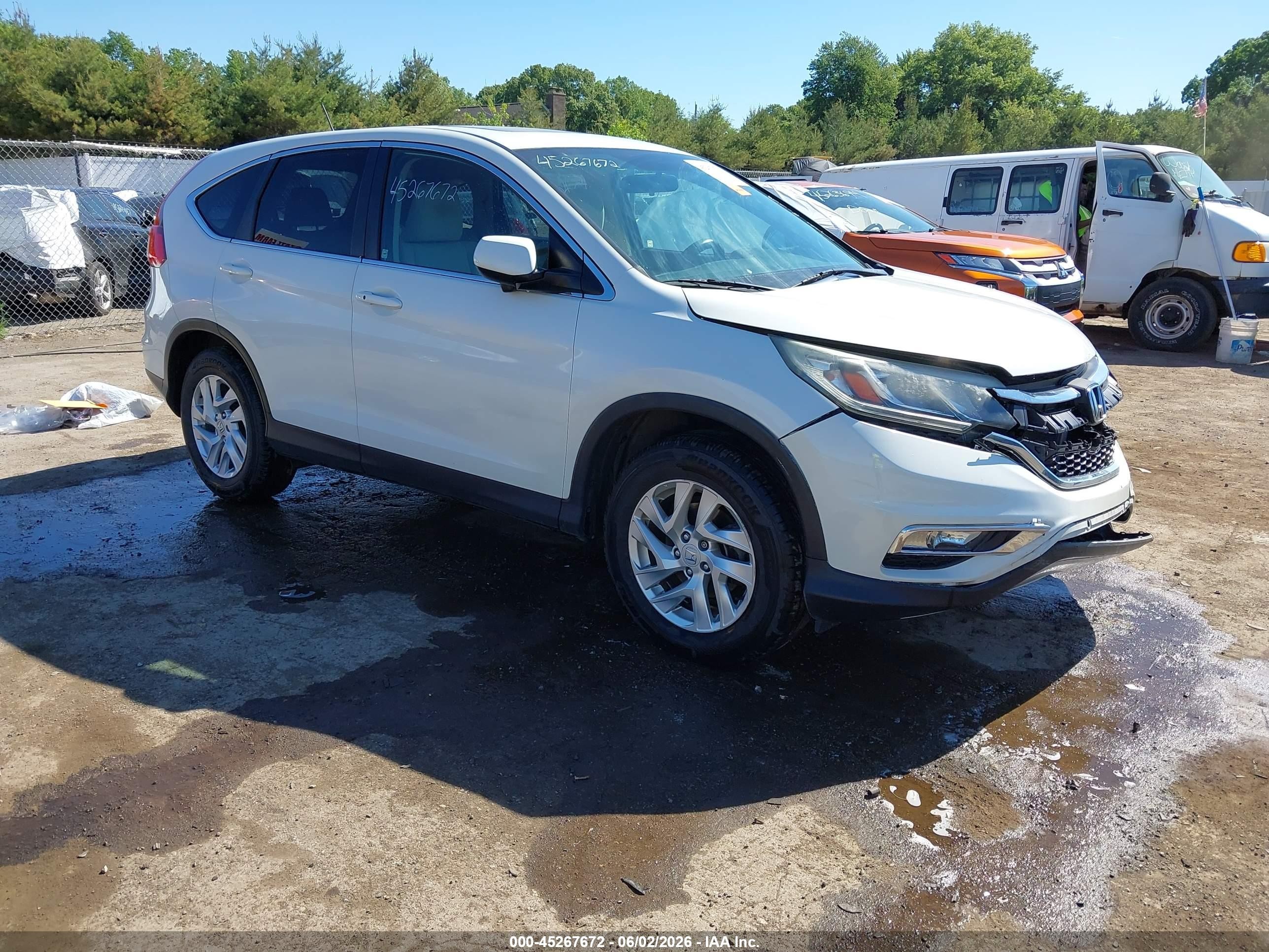 2015 Honda CR-V EX, VIN 5J6RM3H58FL023055 — Front end