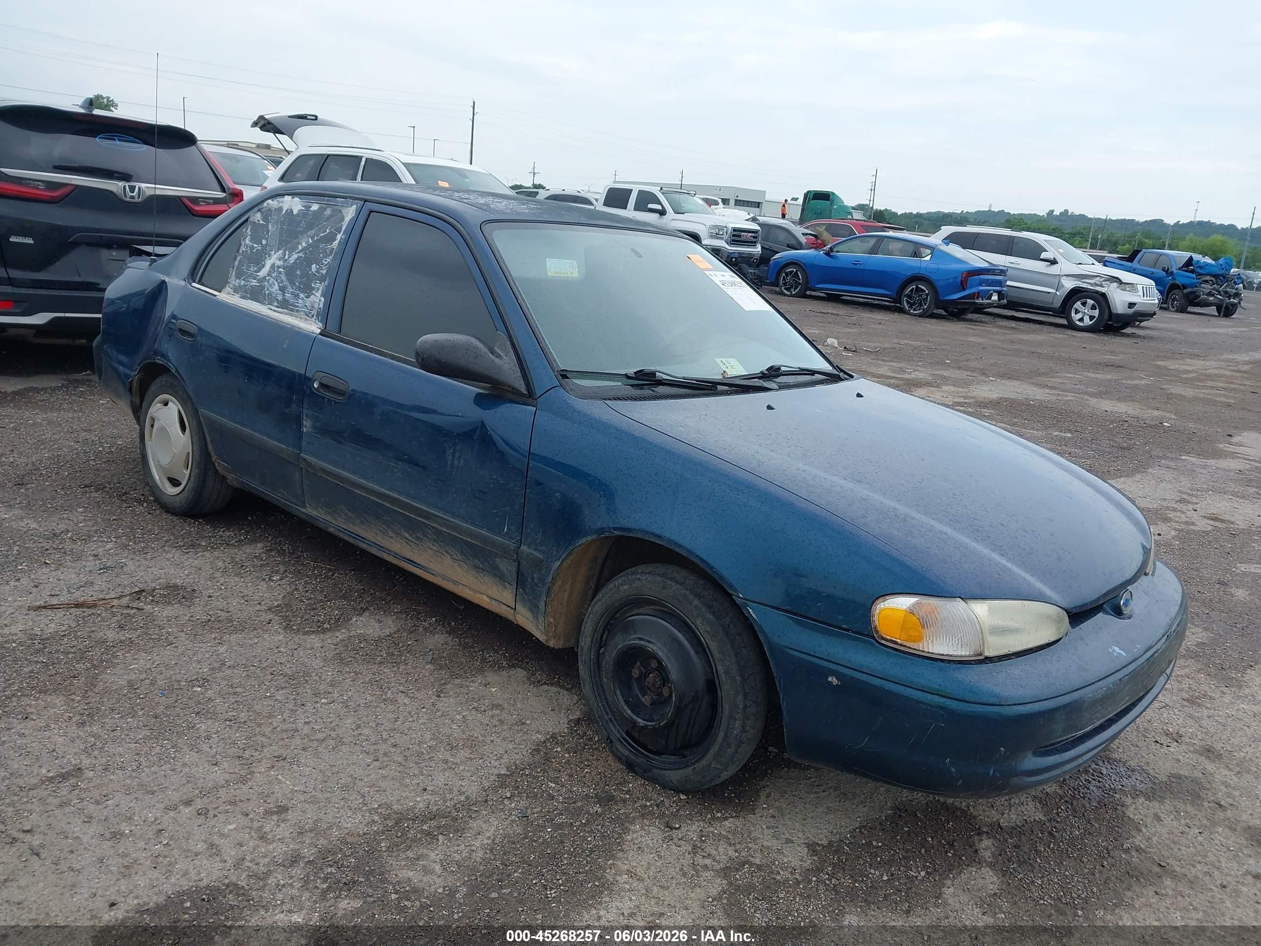 2002 Chevrolet Prizm Lsi, VIN 1Y1SK528X2Z420054 — Rear end
