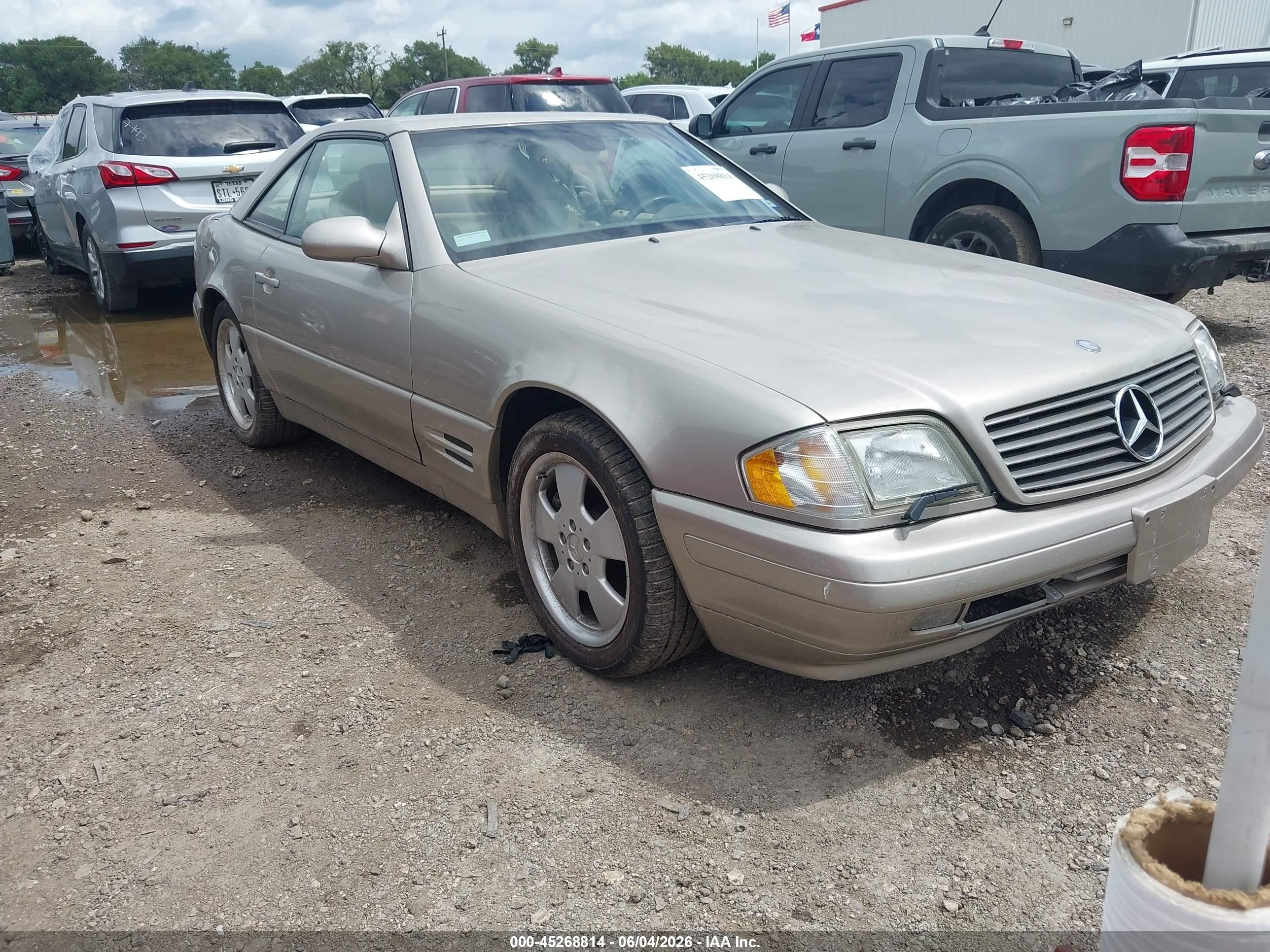 1999 Mercedes-Benz SL 500, VIN WDBFA68FXXF172657 — Front end