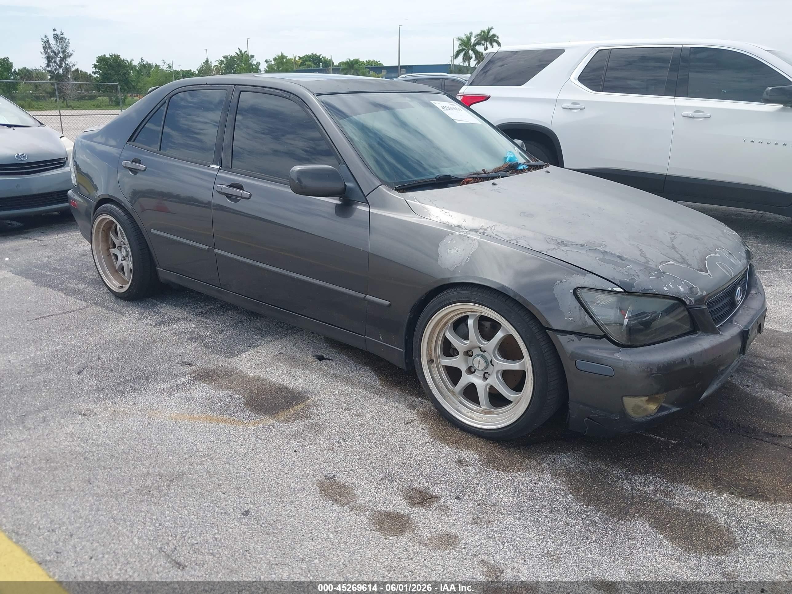 2004 Lexus IS 300/350, VIN JTHBD192040092402 — Normal wear
