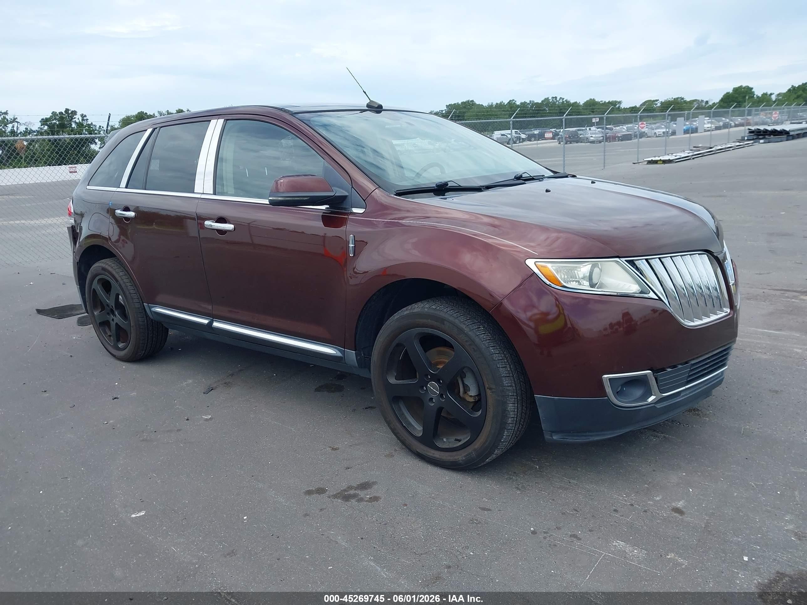 2012 Lincoln MKX, VIN 2LMDJ8JK6CBL12971 — Зад