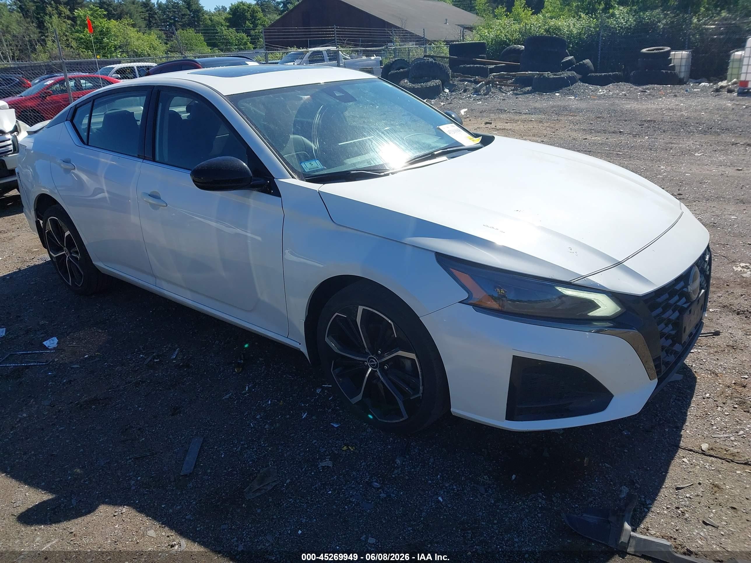 2024 Nissan Altima SR, VIN 1N4BL4CWXRN320276 — Rear end