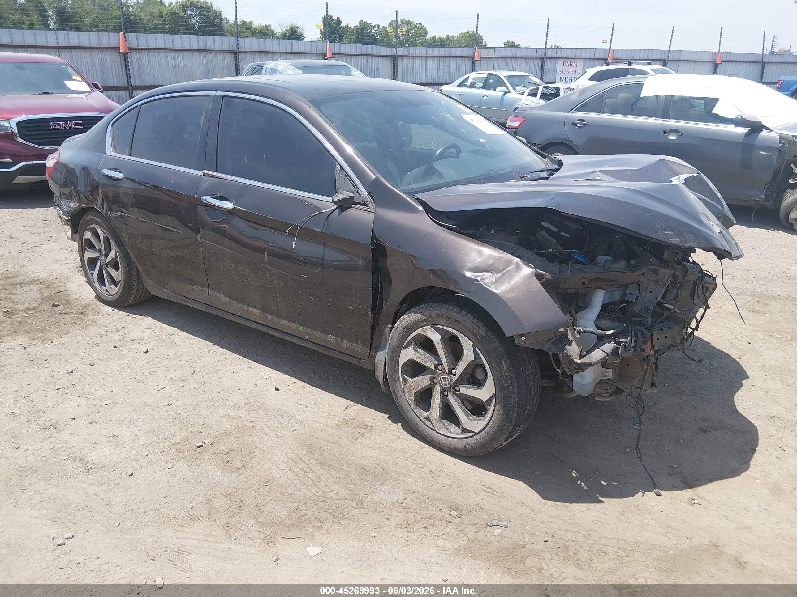 2016 Honda Accord EX-L, VIN 1HGCR2F84GA121034 — All over