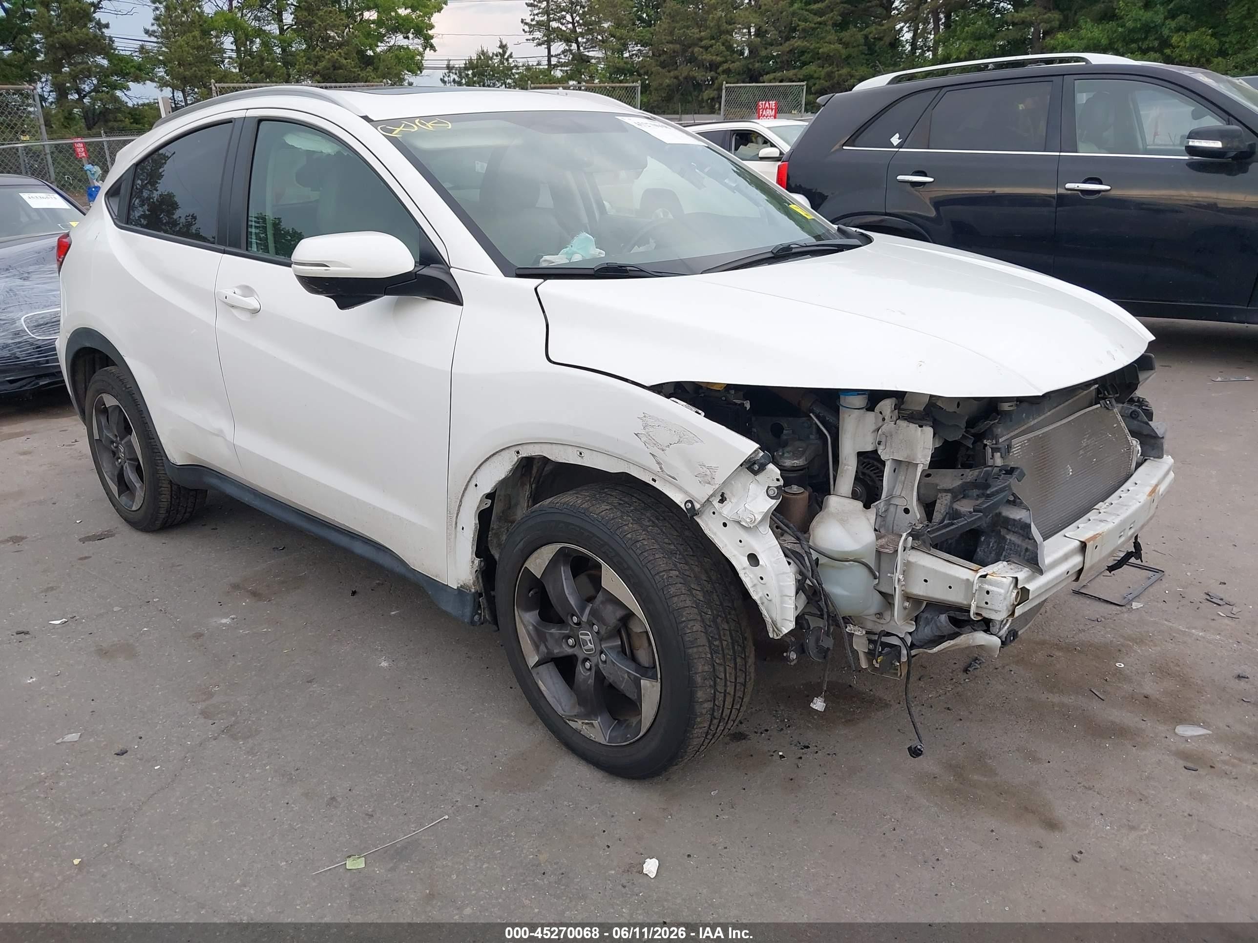 2018 Honda HR-V EX-L, VIN 3CZRU6H74JM716506 — Front end