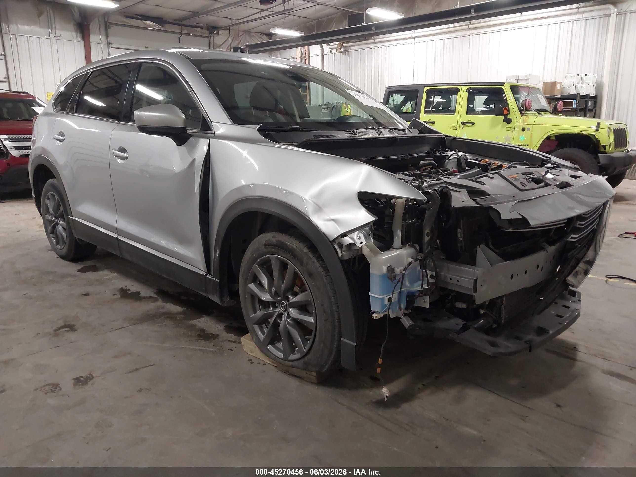 2023 Mazda CX-9 Touring, VIN JM3TCBCY2P0659703 — Front end
