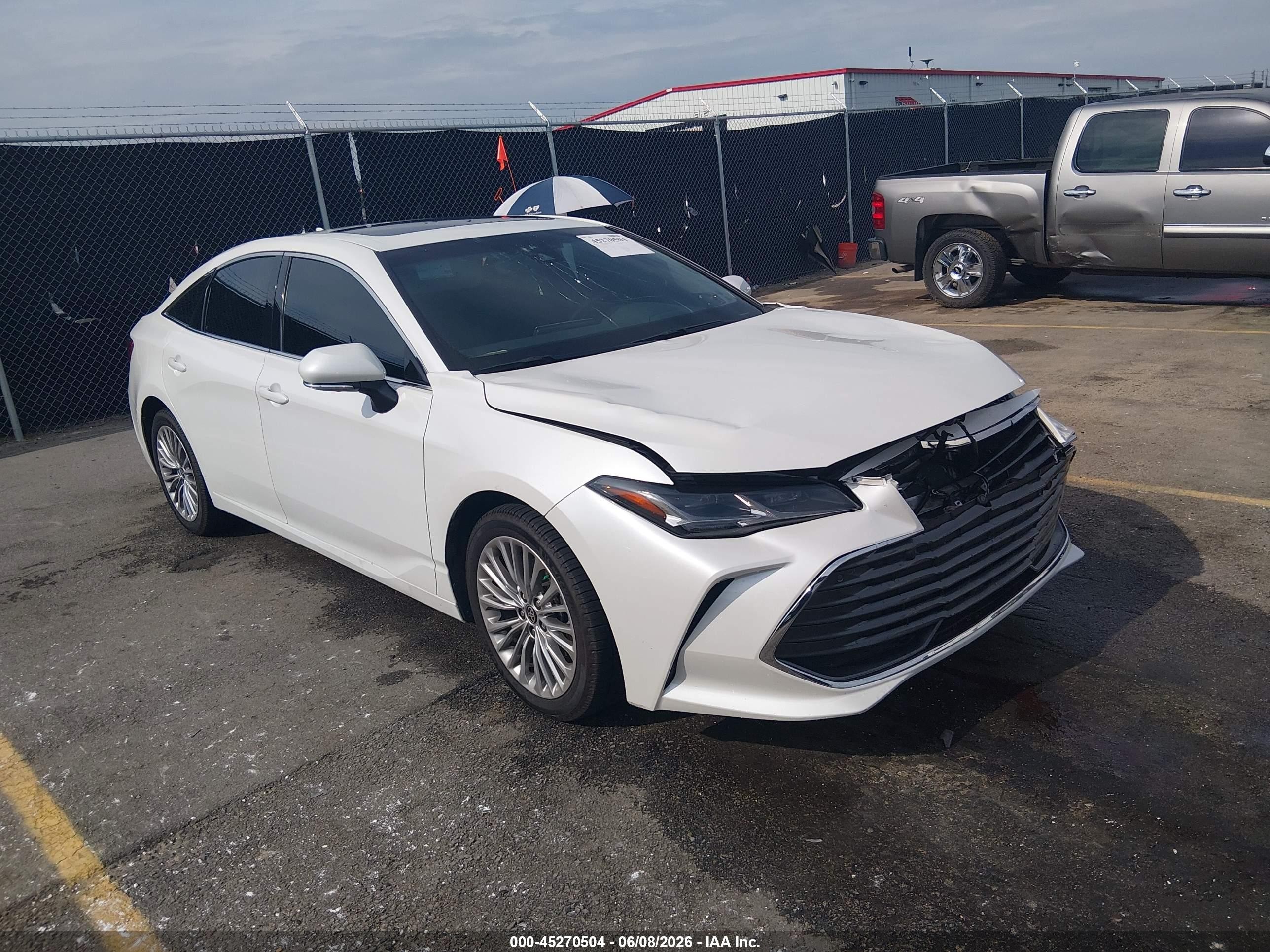 2021 Toyota Avalon Limited, VIN 4T1DZ1FB2MU070390 — Front end