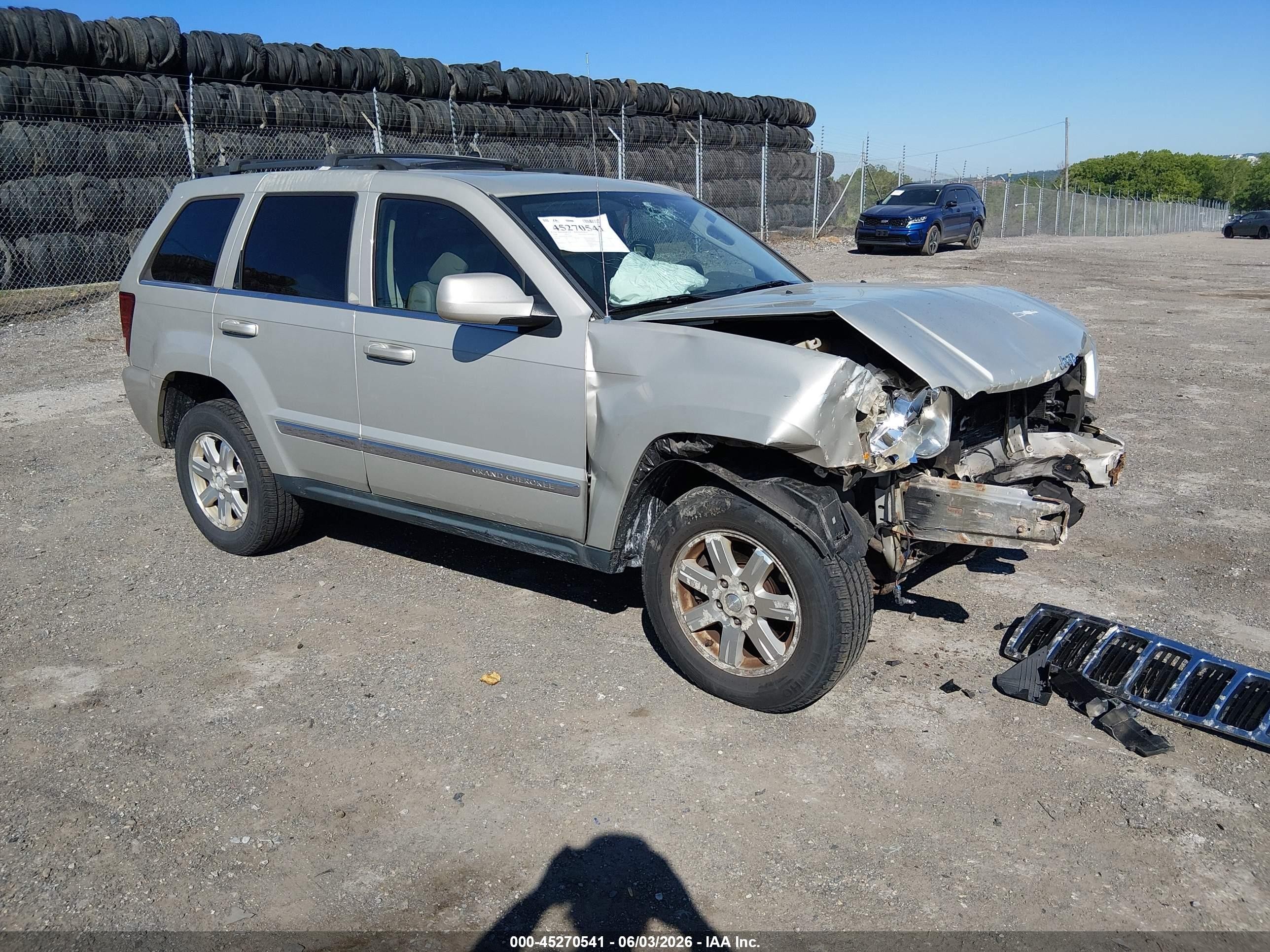 2008 Jeep Grand Cherokee Limited, VIN 1J8HR58N28C224007 — Front end