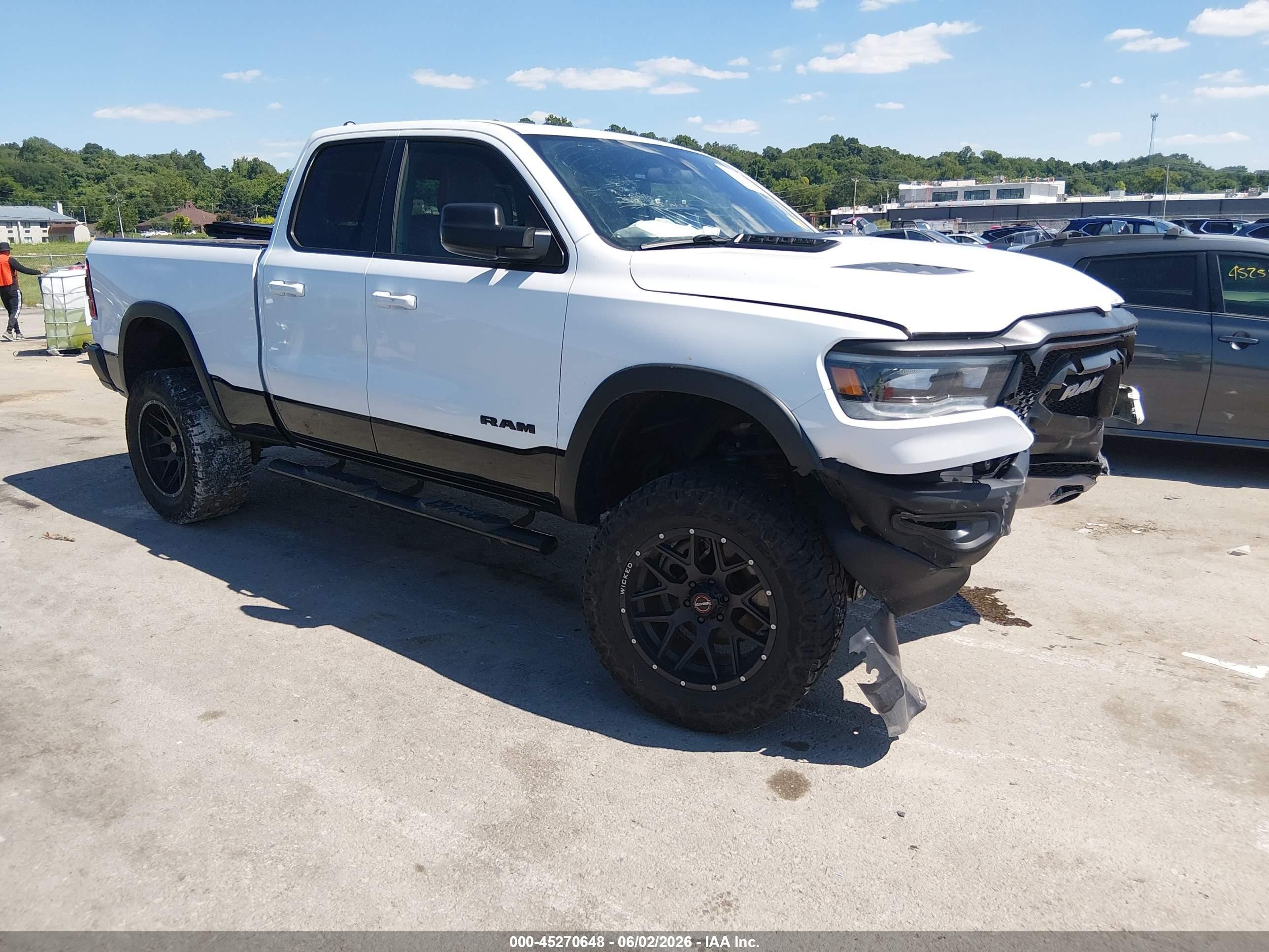 2020 Ram 1500 Rebel, VIN 1C6SRFET8LN295772 — Front end