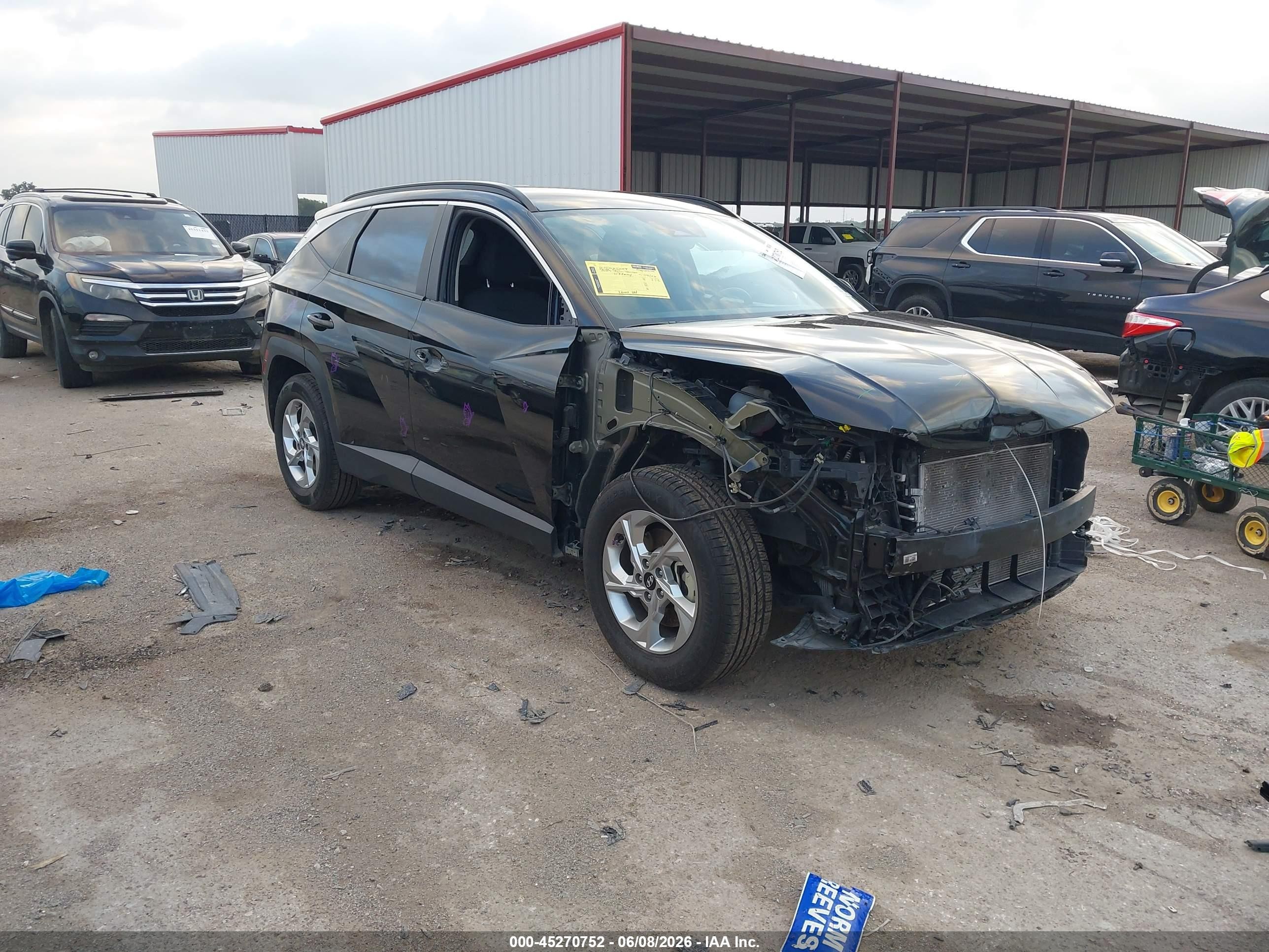 2024 Hyundai Tucson SEL, VIN 5NMJB3DE3RH428910 — Front end