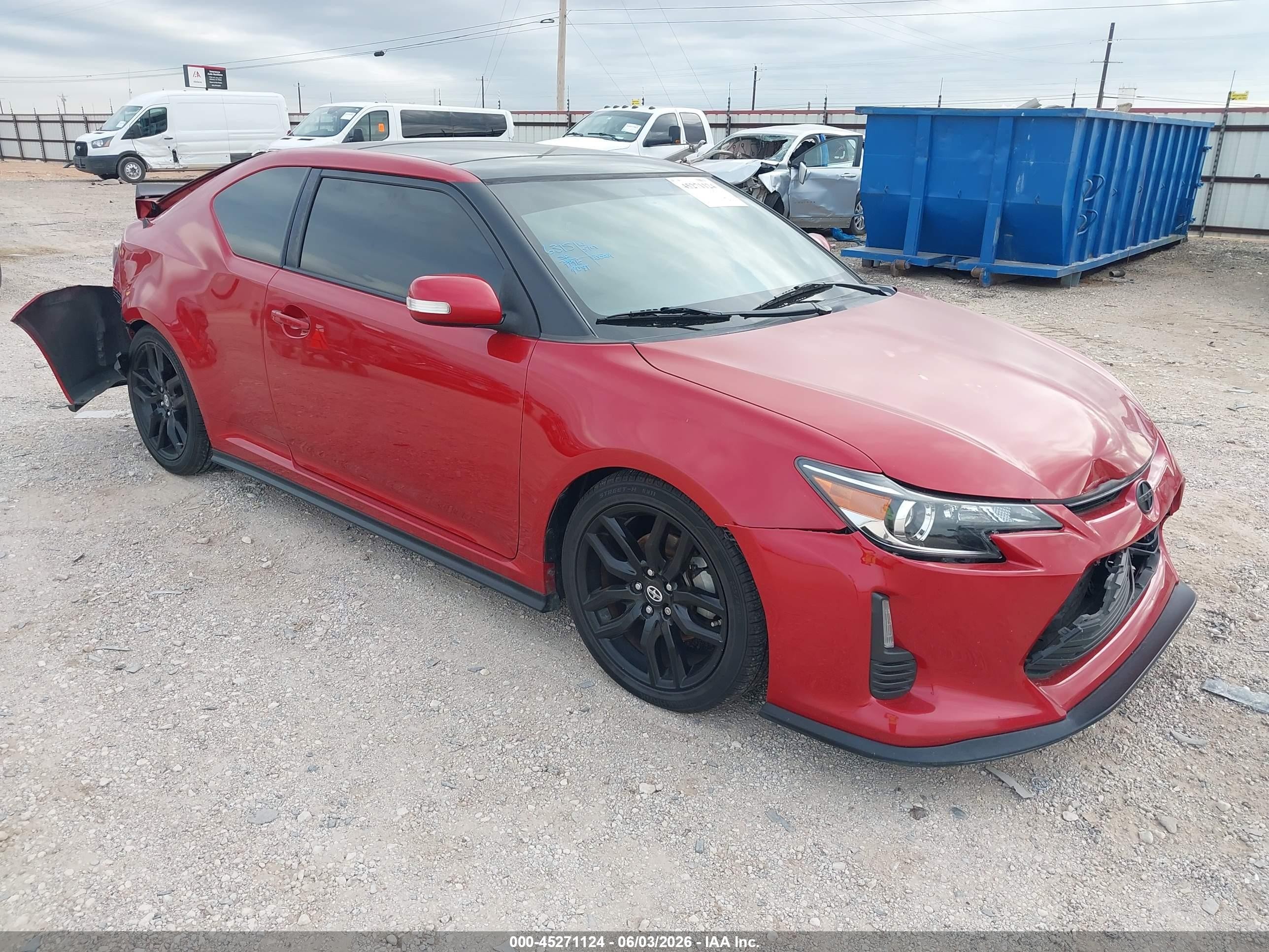 2016 Scion tC, VIN JTKJF5C78GJ026044 — Зад
