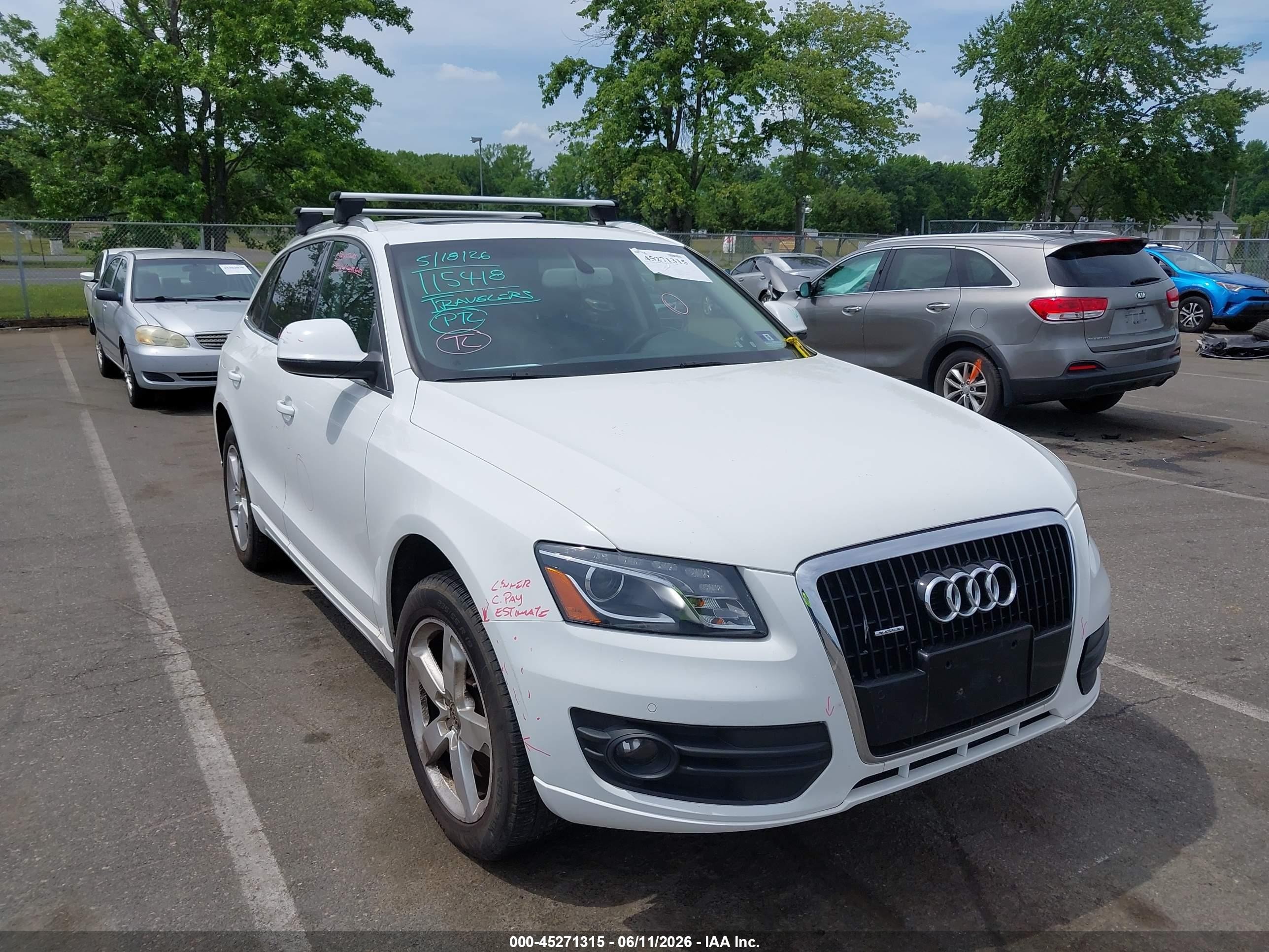 2010 Audi Q5 Premium Plus, VIN WA1LKAFP7AA045119 — Side