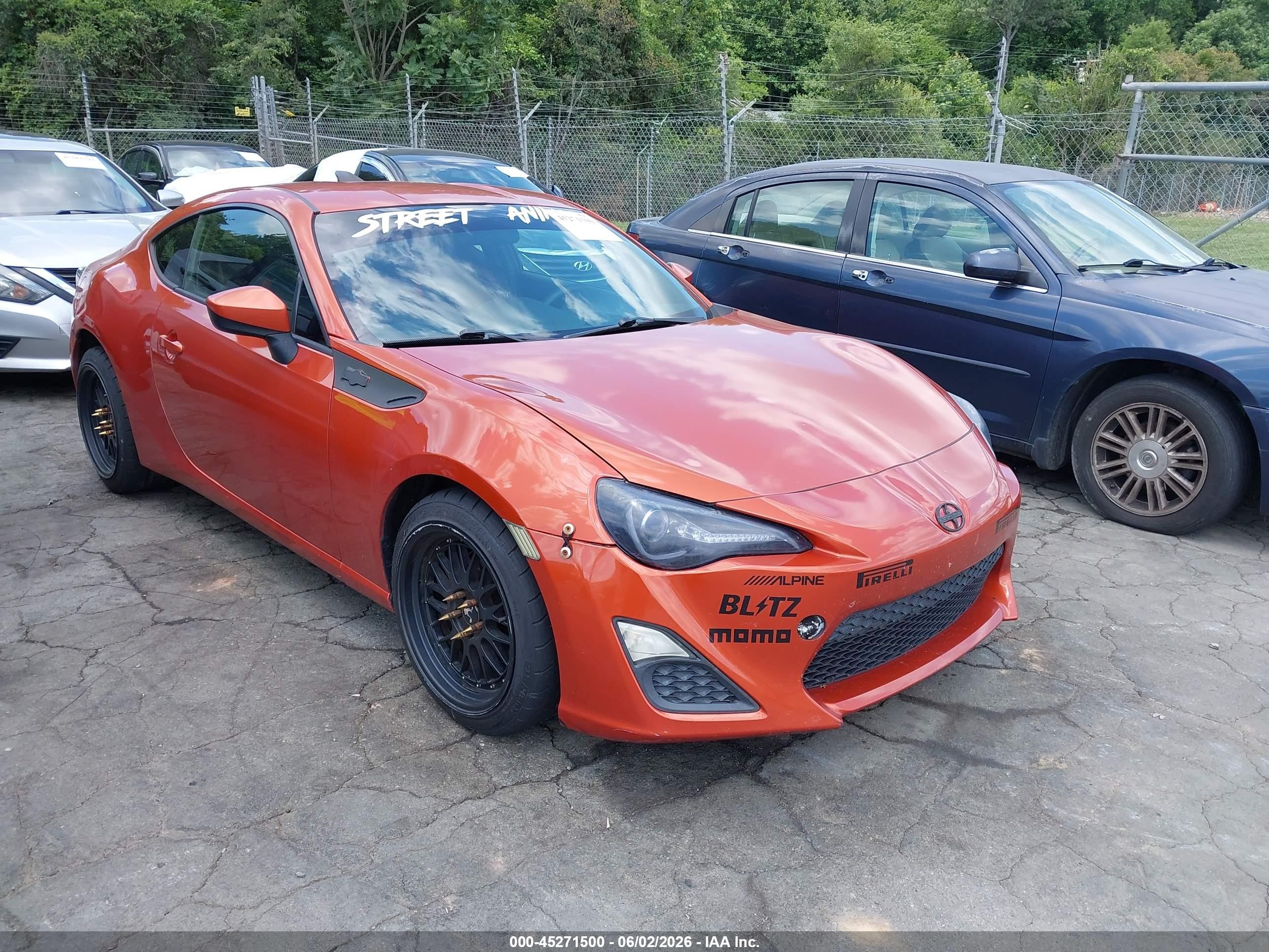 2013 Scion FR-S, VIN JF1ZNAA12D1710917 — Side