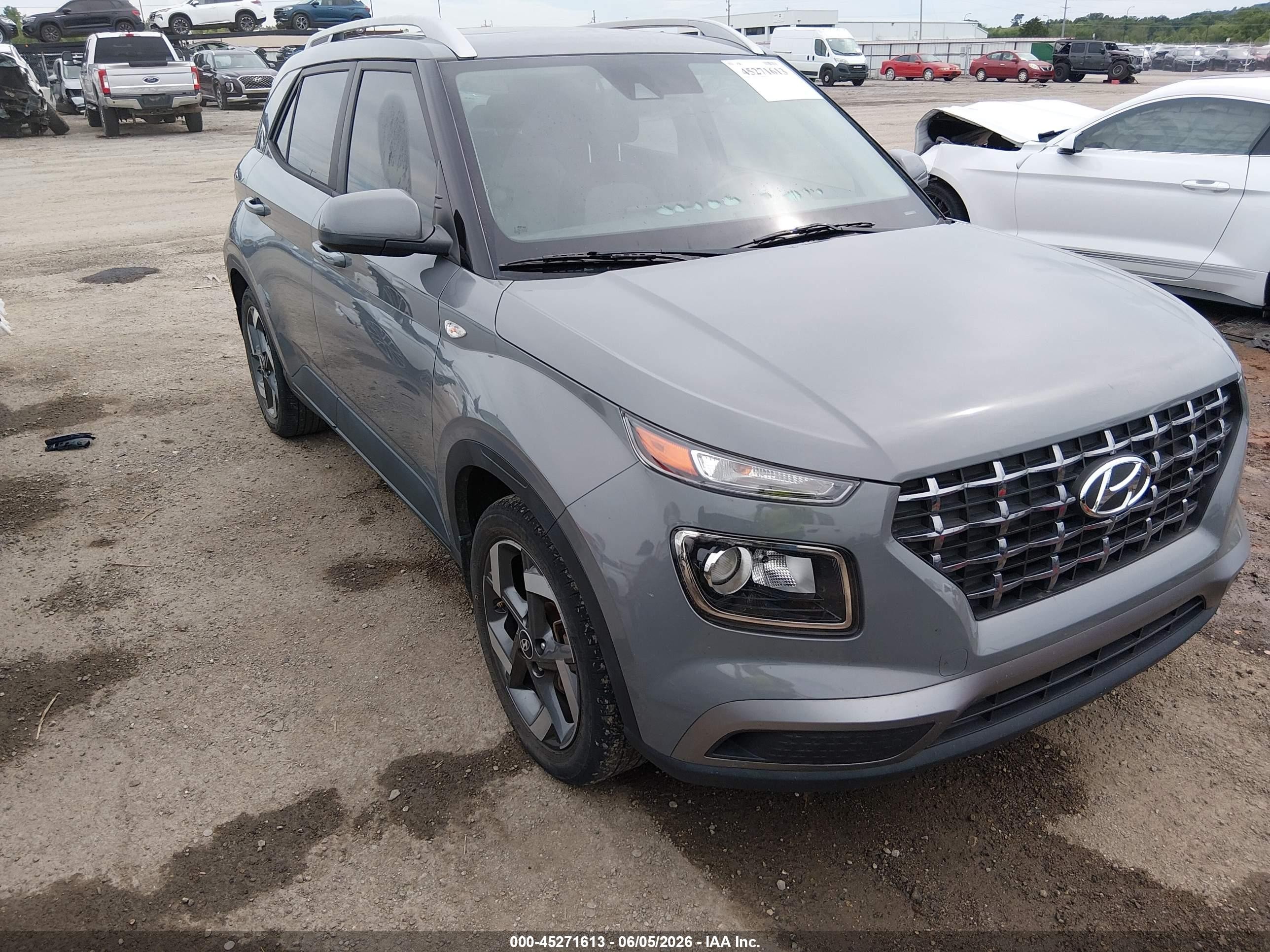 2022 Hyundai Venue Limited, VIN KMHRC8A33NU183895 — Hail