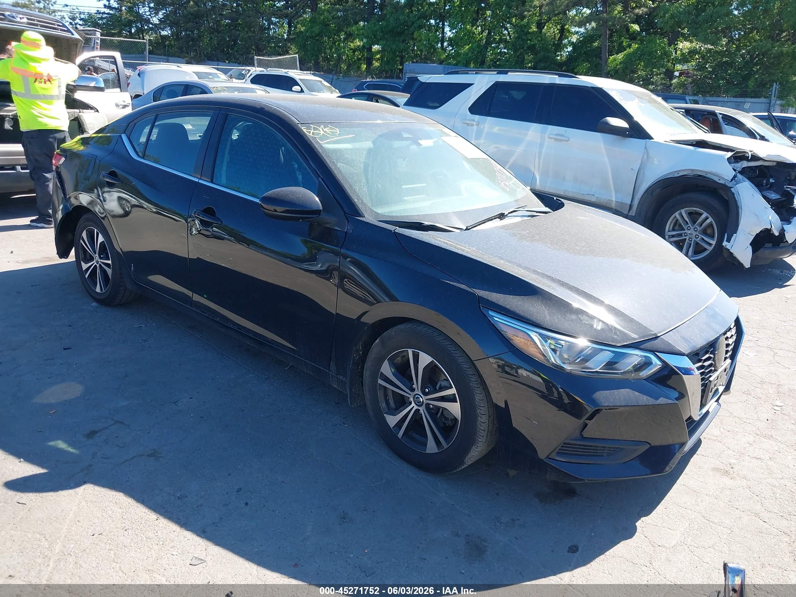 2021 Nissan Sentra SV, VIN 3N1AB8CVXMY204193 — Бок