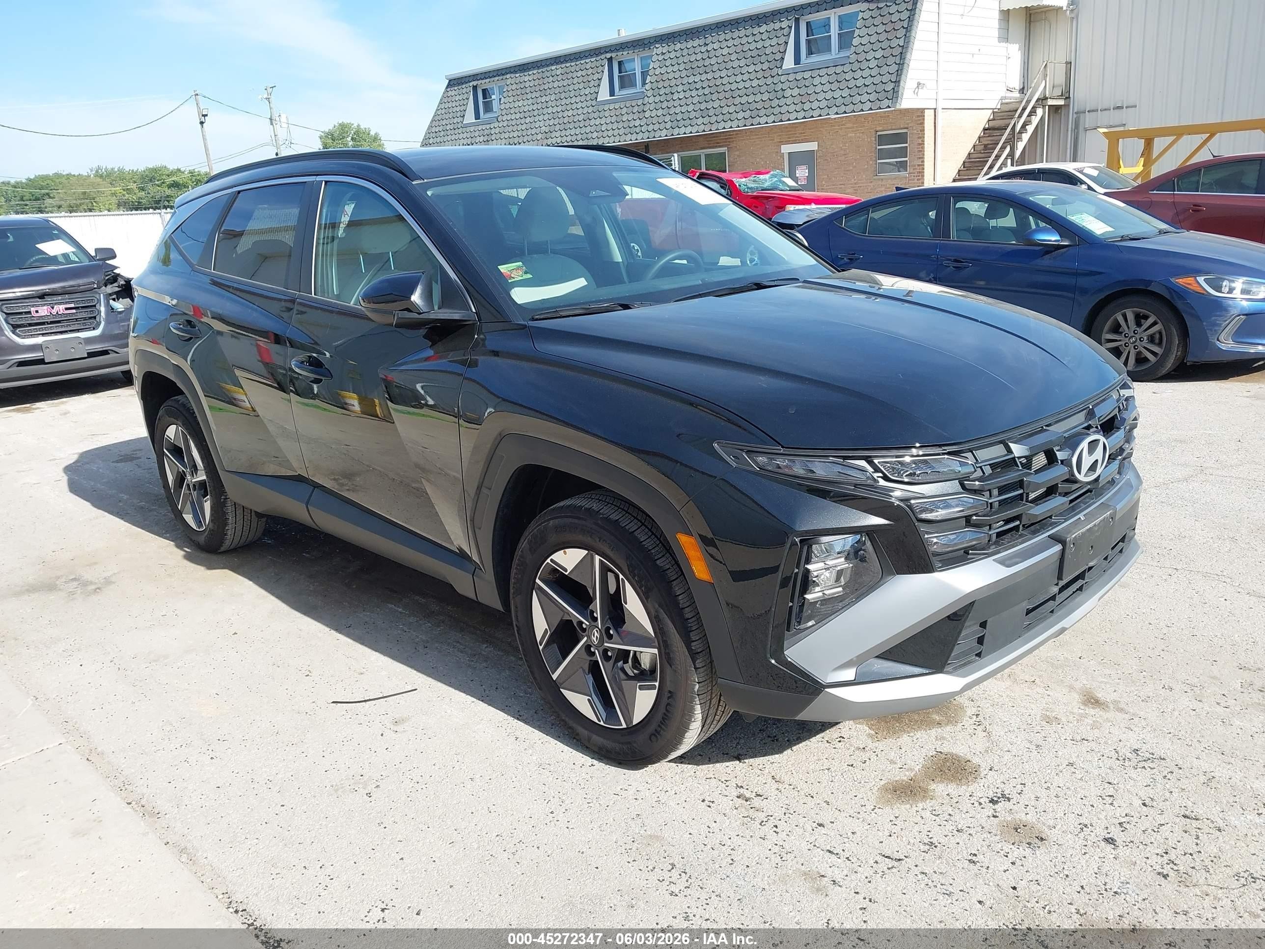 2026 Hyundai Tucson SEL, VIN 5NMJBCDE8TH657963 — Rear end