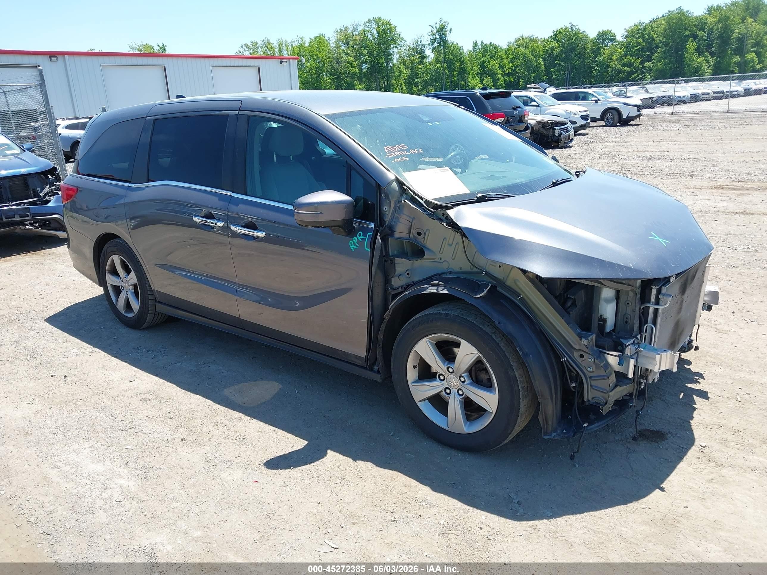 2019 Honda Odyssey EX, VIN 5FNRL6H54KB015669 — Перед