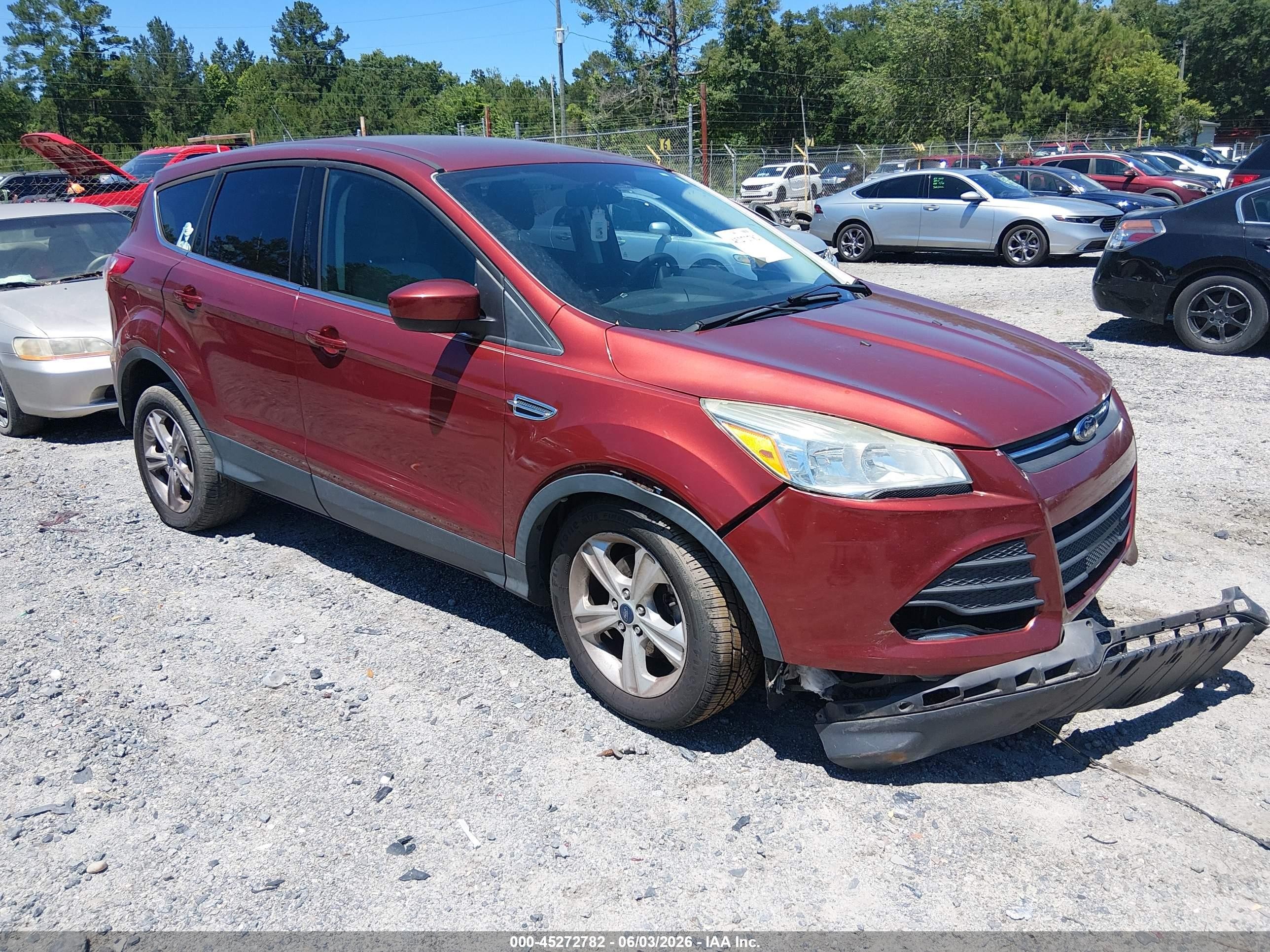 2015 Ford Escape SE, VIN 1FMCU0G72FUA72934 — Front end